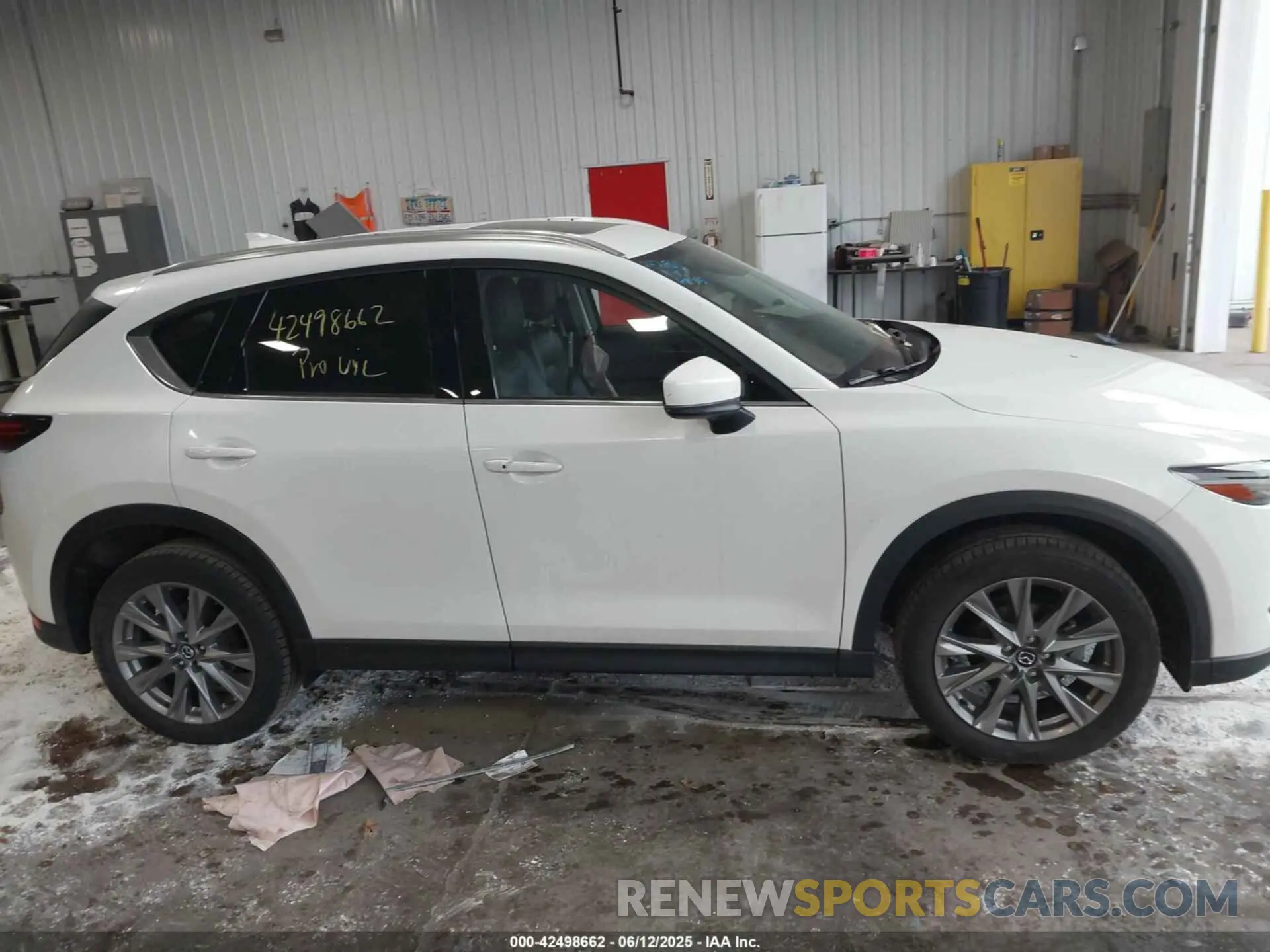 13 fotografías del automóvil dañado JM3KFBDM4M0425878 MAZDA CX-5 2021