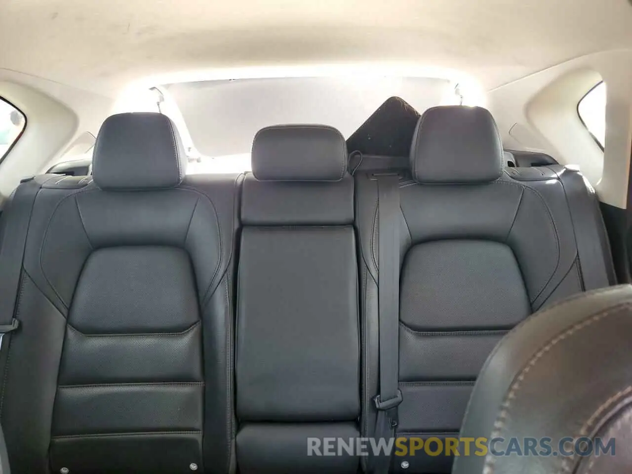 10 fotografías del automóvil dañado JM3KFBDM4M0454684 MAZDA CX-5 2021