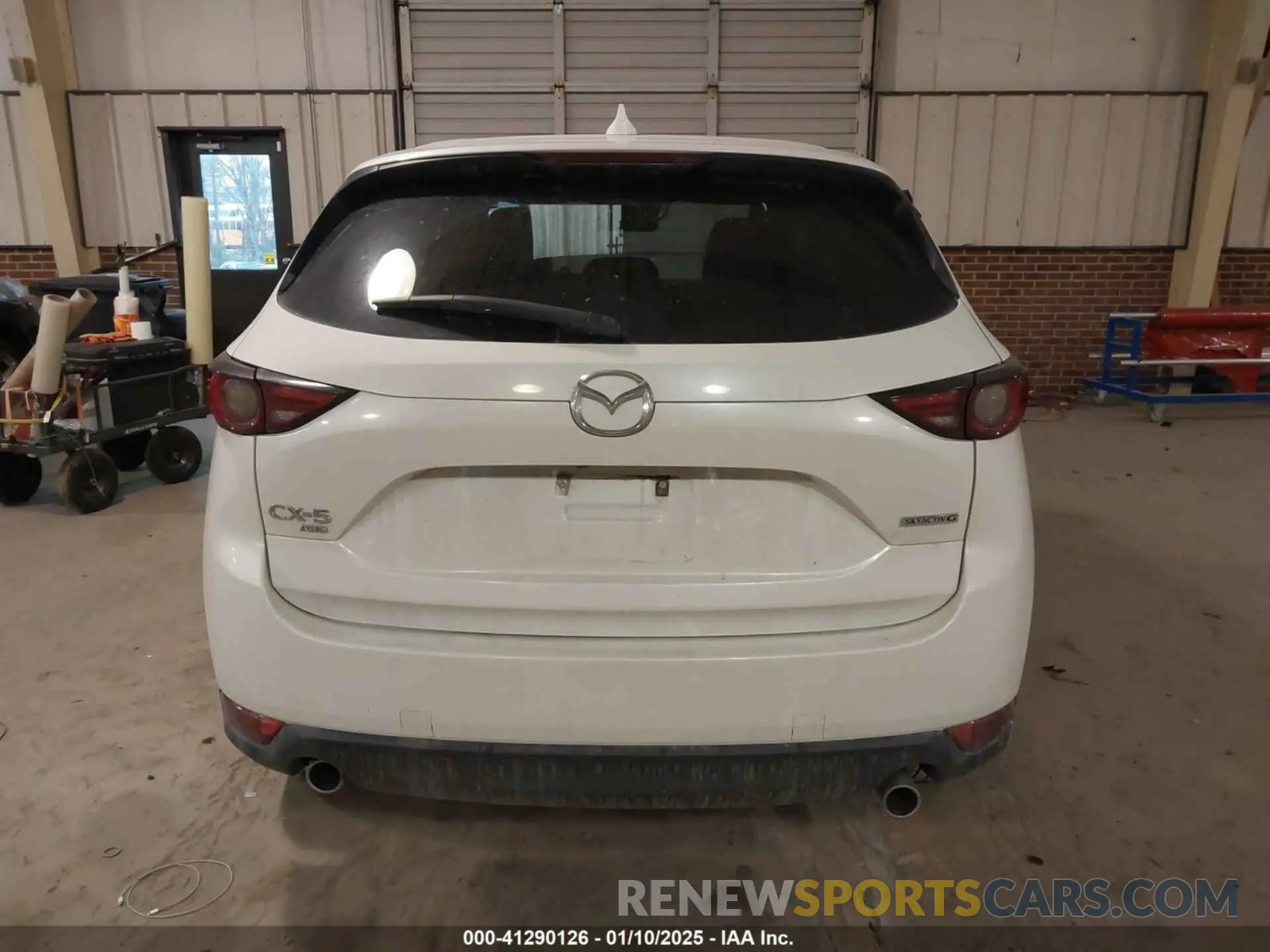 16 fotografías del automóvil dañado JM3KFBDM6M0378174 MAZDA CX-5 2021