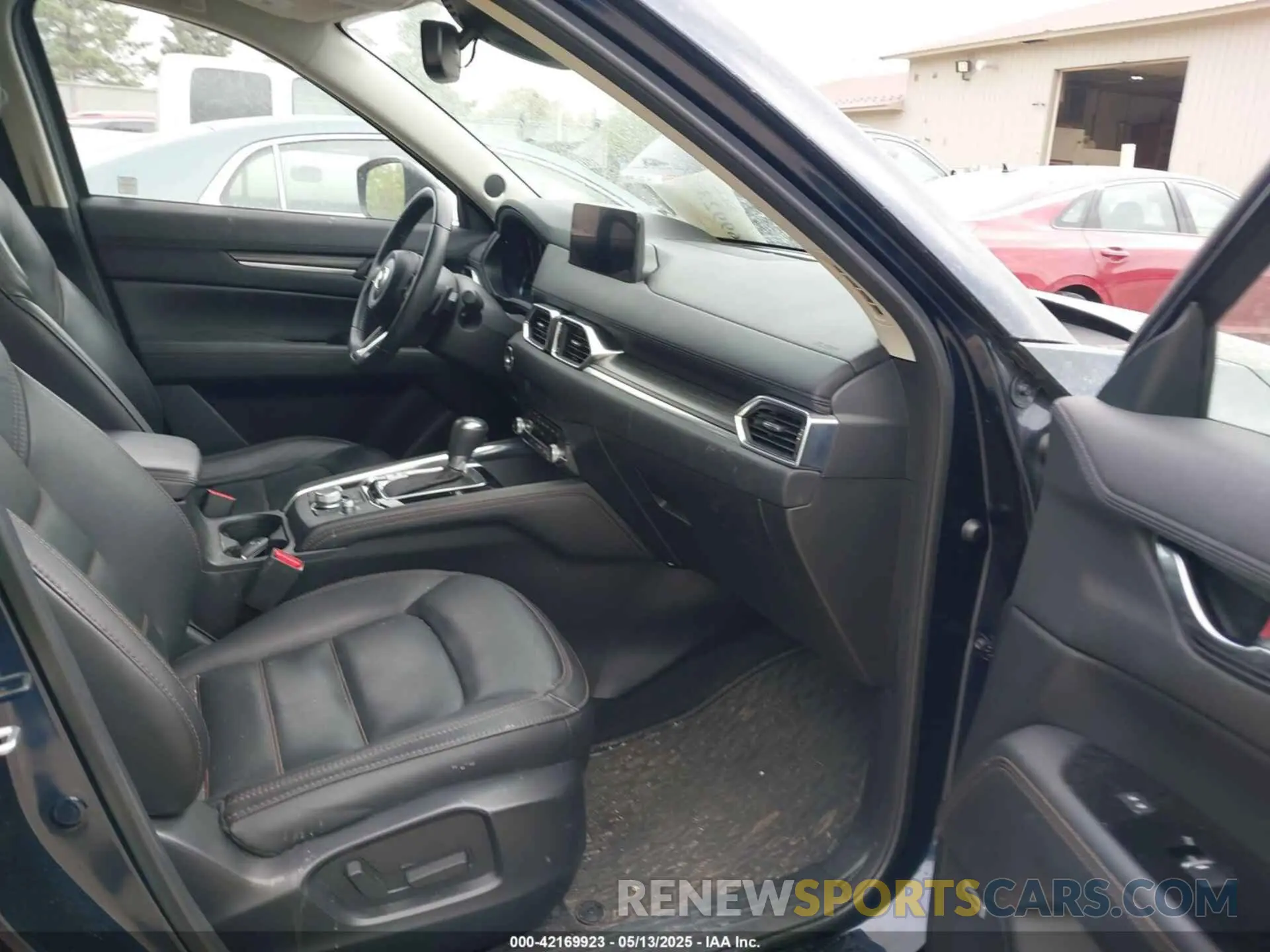 5 fotografías del automóvil dañado JM3KFBDM6M0413327 MAZDA CX-5 2021