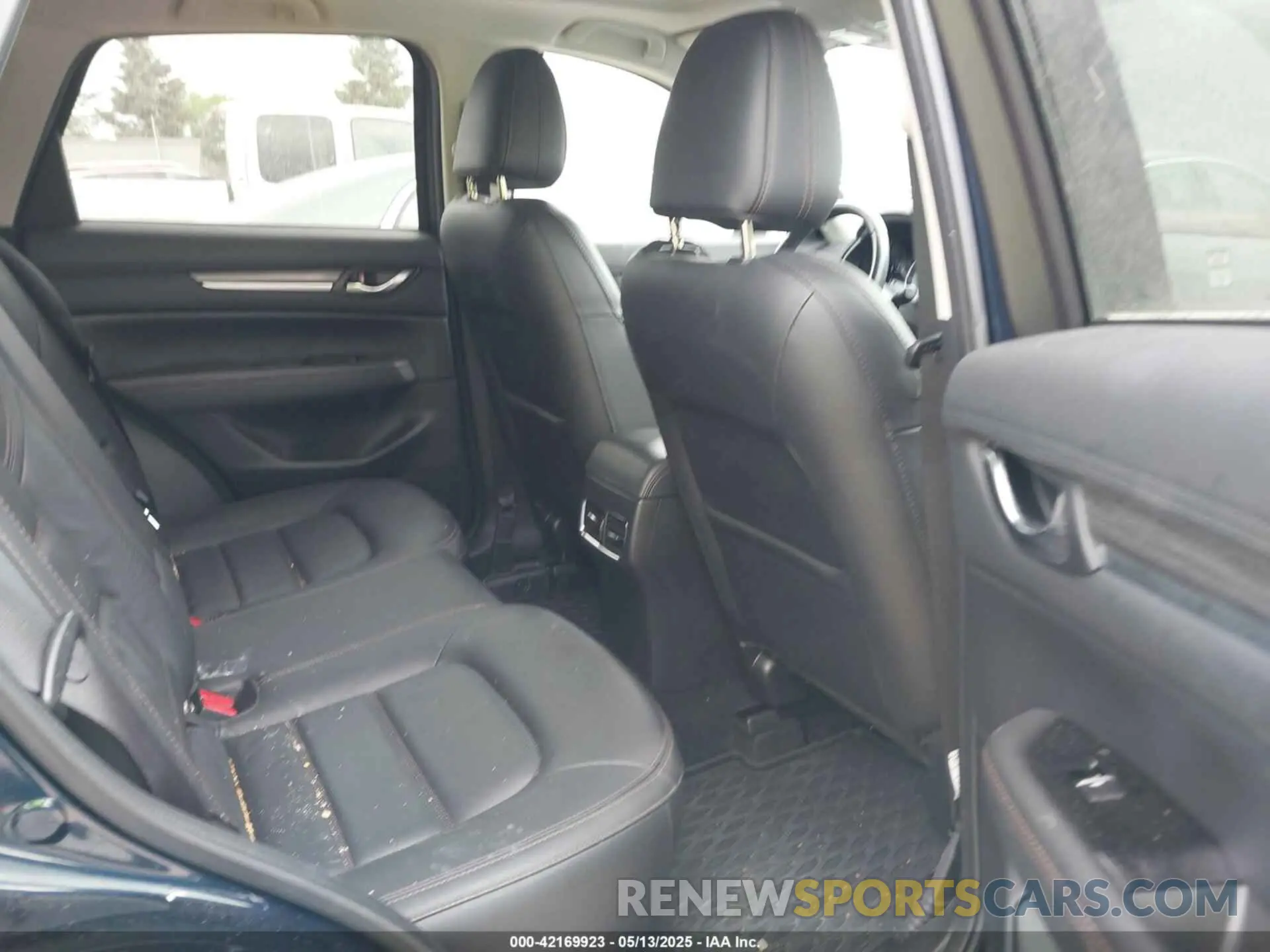 8 fotografías del automóvil dañado JM3KFBDM6M0413327 MAZDA CX-5 2021