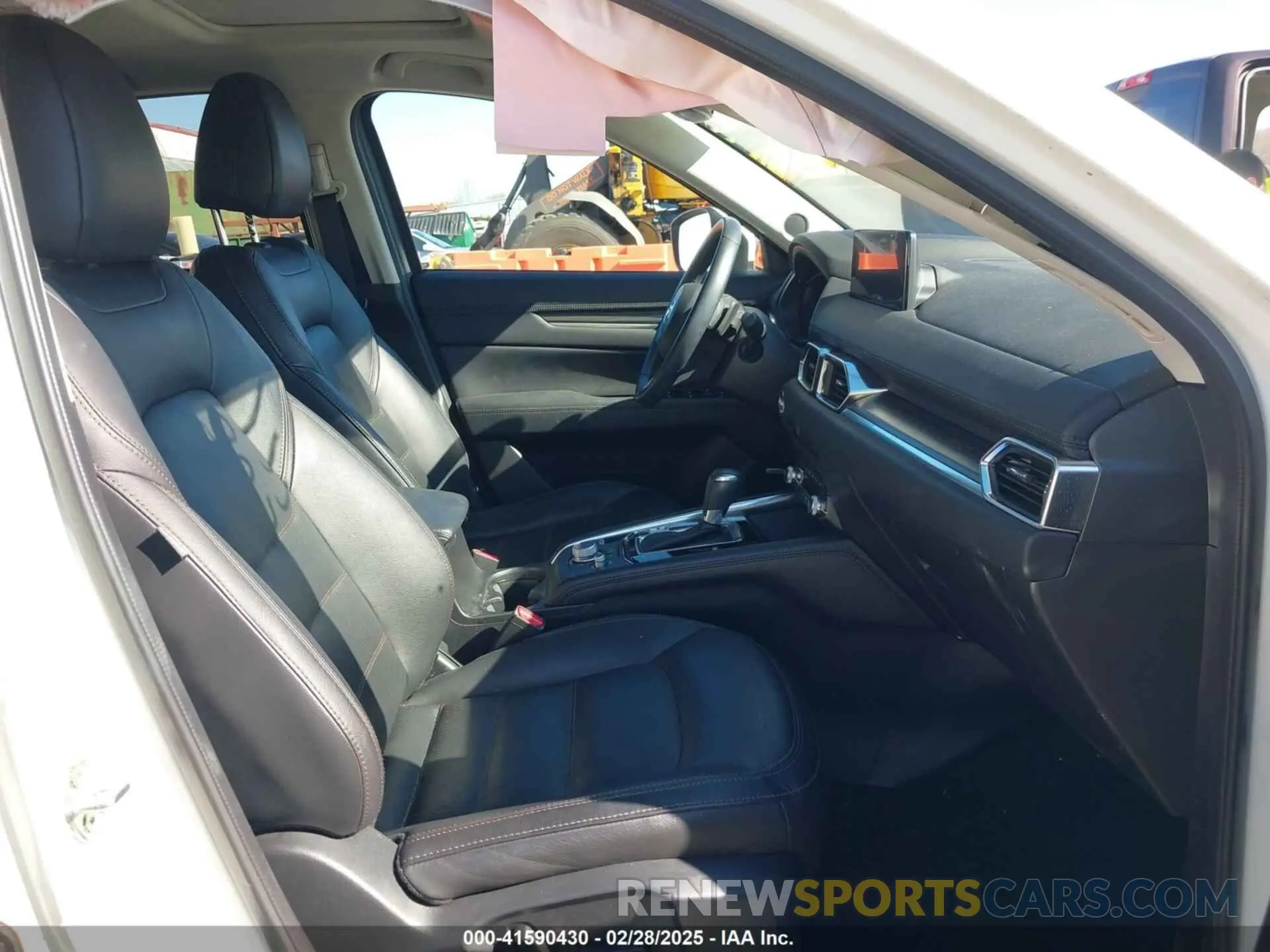 5 fotografías del automóvil dañado JM3KFBDM6M0483135 MAZDA CX-5 2021