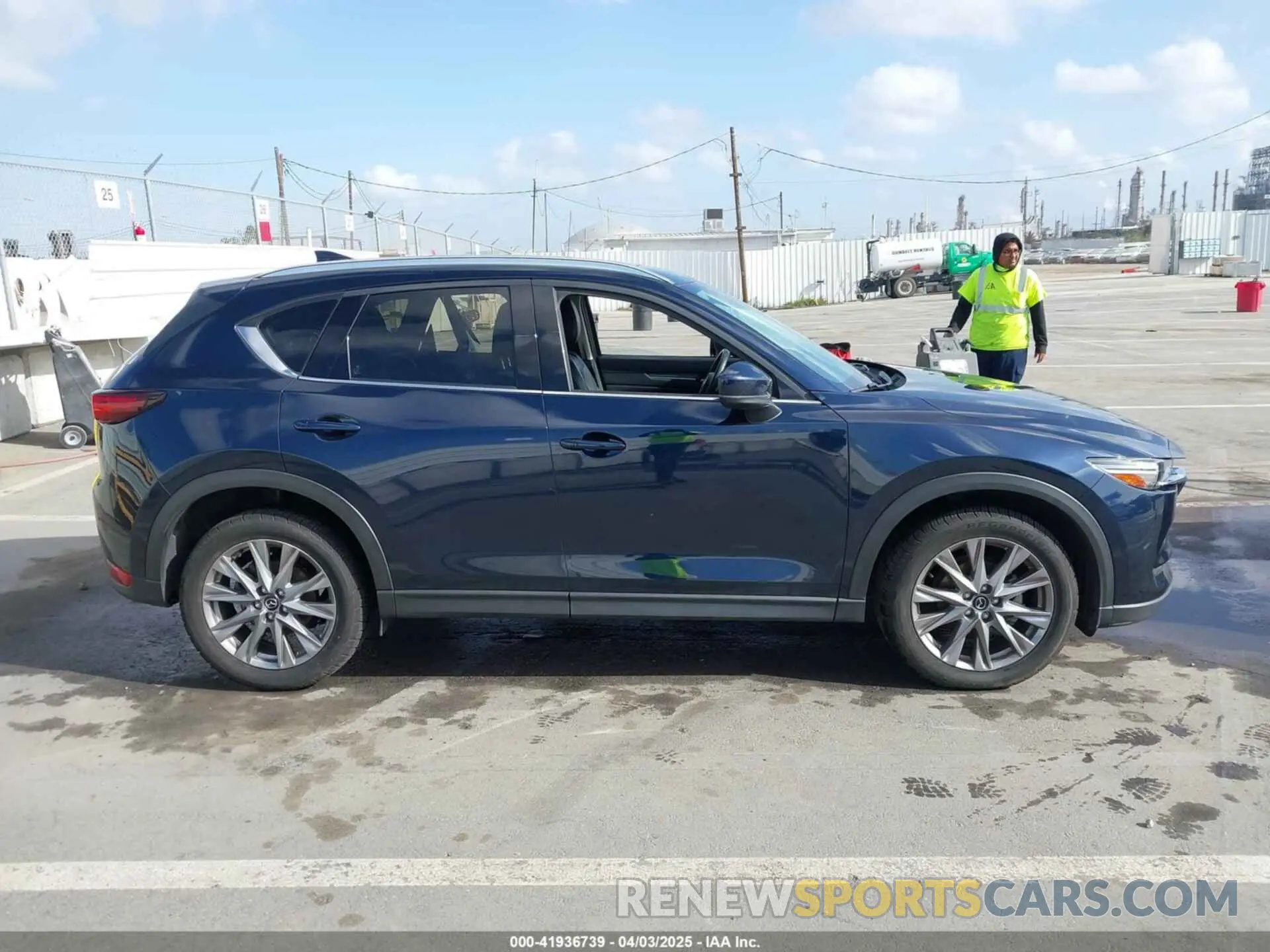 12 fotografías del automóvil dañado JM3KFBDM6M1312573 MAZDA CX-5 2021