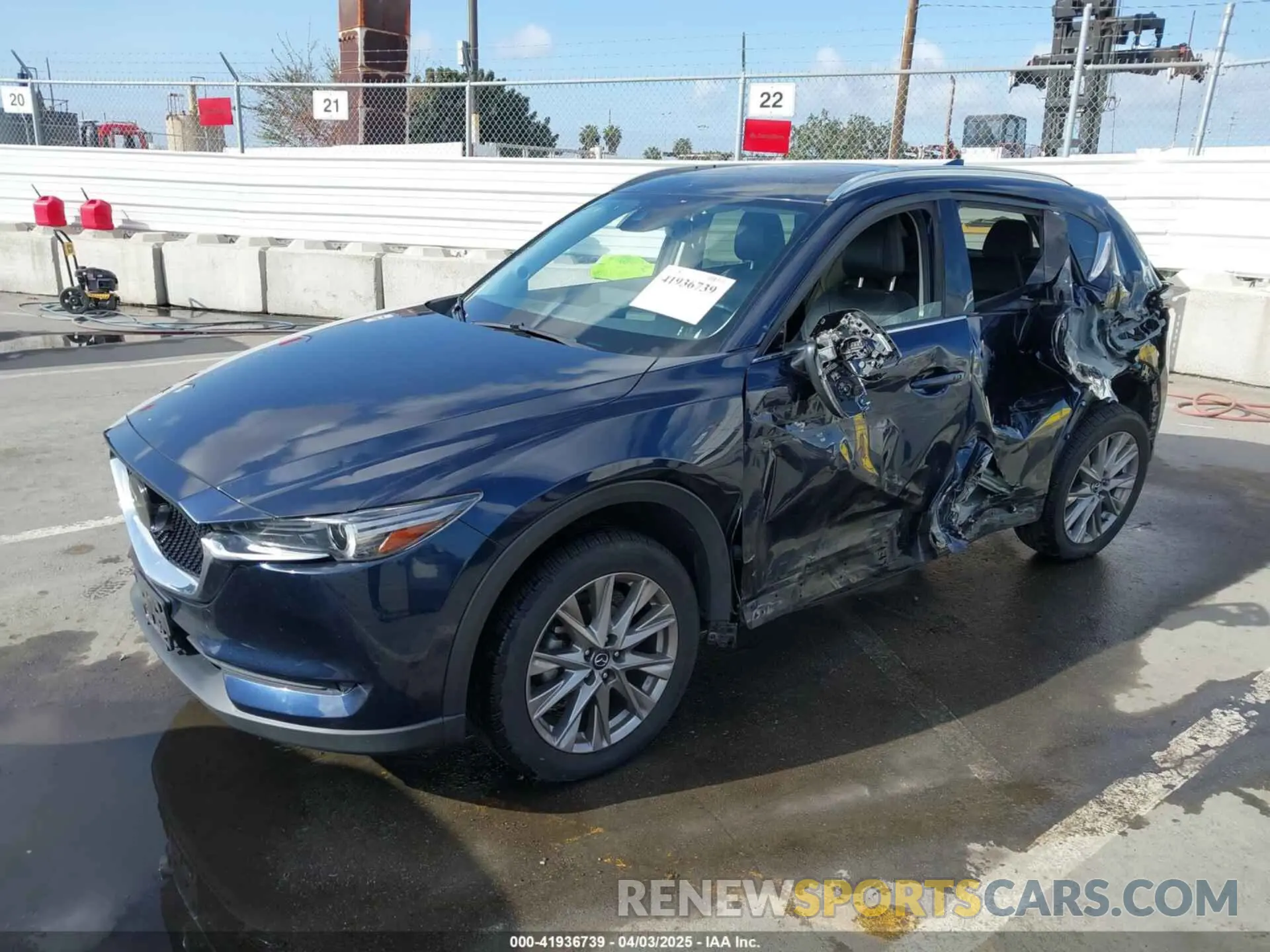 2 fotografías del automóvil dañado JM3KFBDM6M1312573 MAZDA CX-5 2021