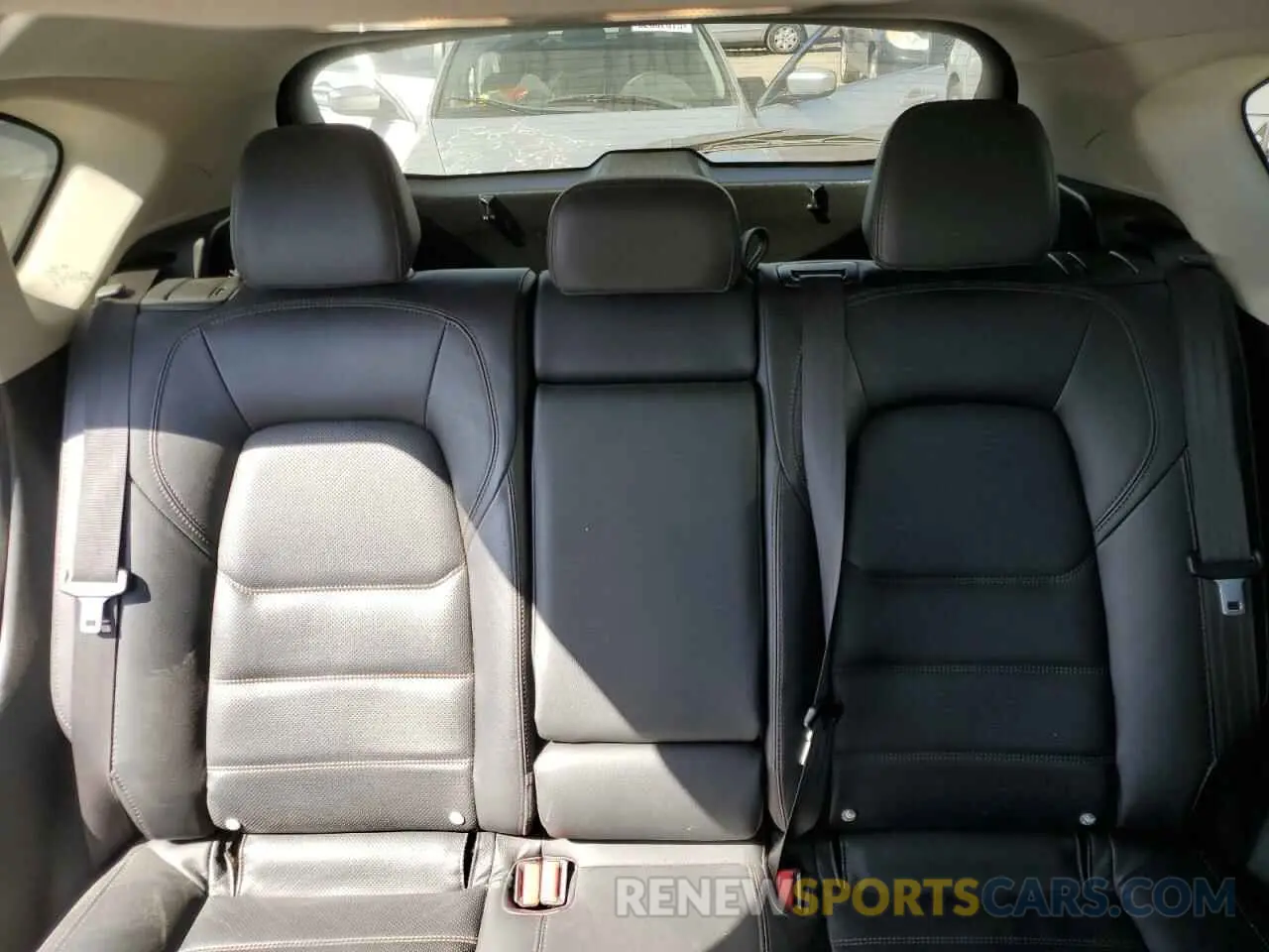 10 fotografías del automóvil dañado JM3KFBDM6M1343287 MAZDA CX-5 2021