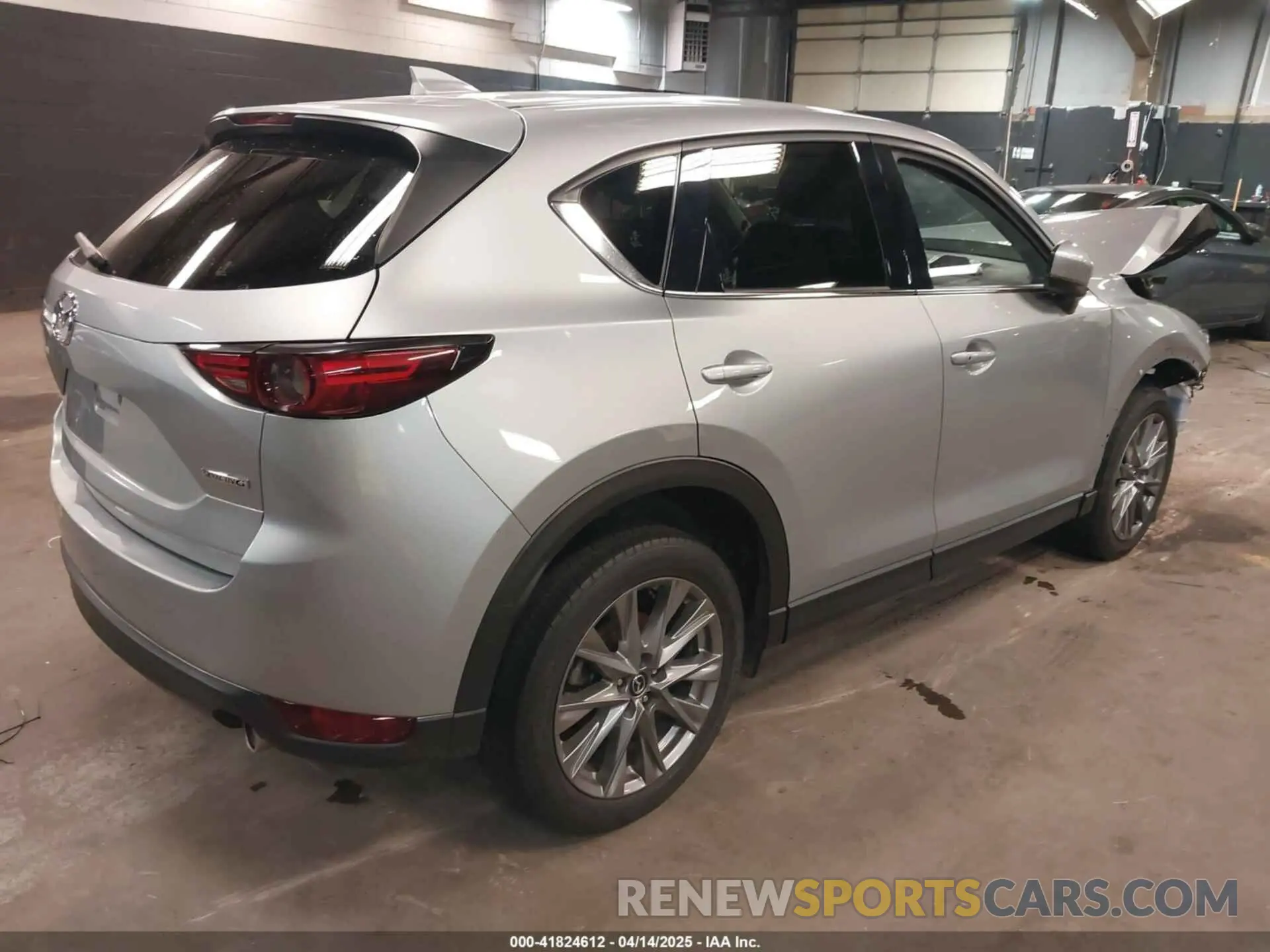 4 fotografías del automóvil dañado JM3KFBDM7M1392644 MAZDA CX-5 2021