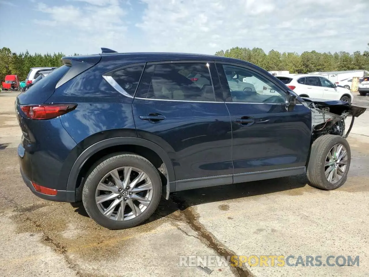 3 fotografías del automóvil dañado JM3KFBDM8M0489180 MAZDA CX-5 2021