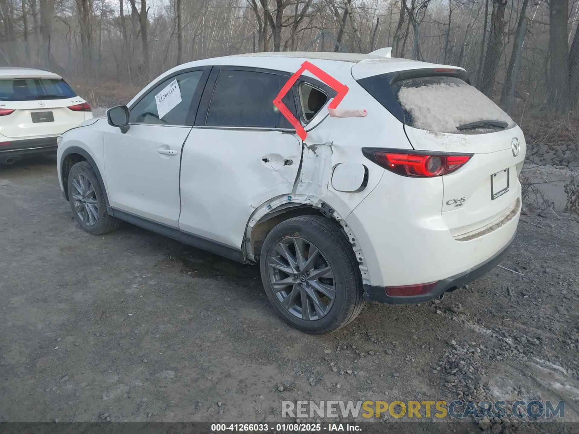 3 fotografías del automóvil dañado JM3KFBDM8M0493892 MAZDA CX-5 2021