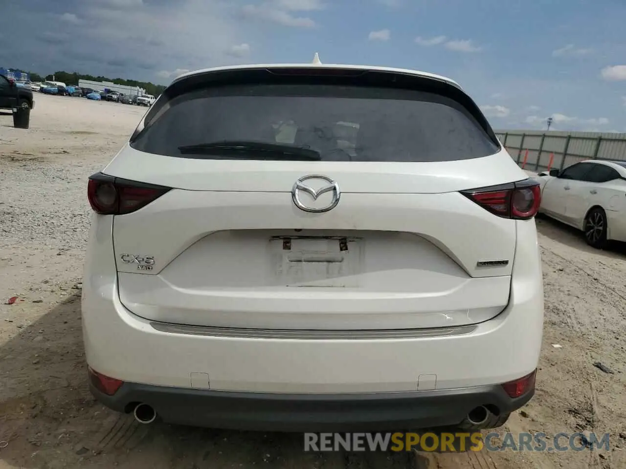 6 fotografías del automóvil dañado JM3KFBDM8M1437610 MAZDA CX-5 2021