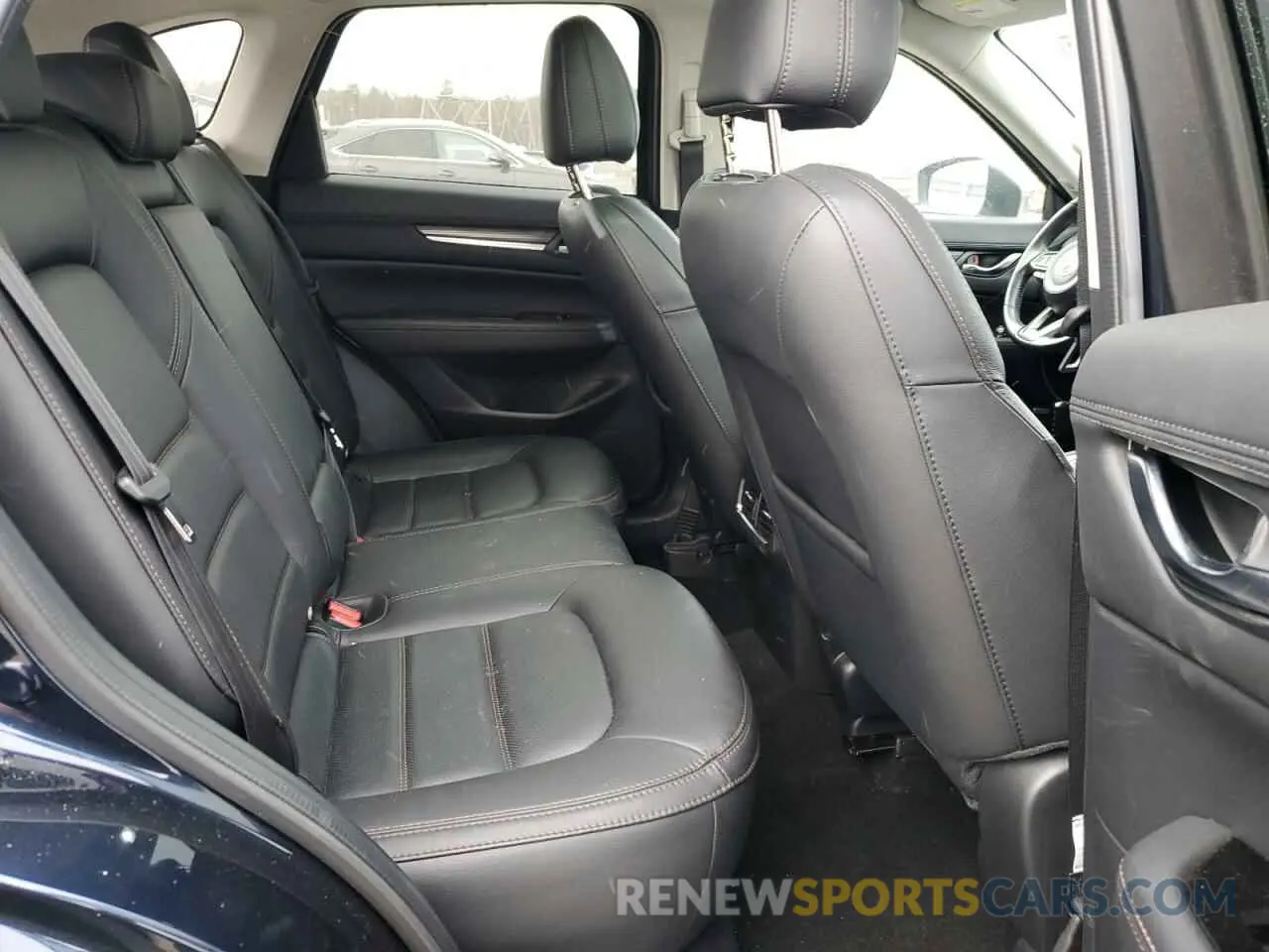 11 fotografías del automóvil dañado JM3KFBDM9M1340108 MAZDA CX-5 2021
