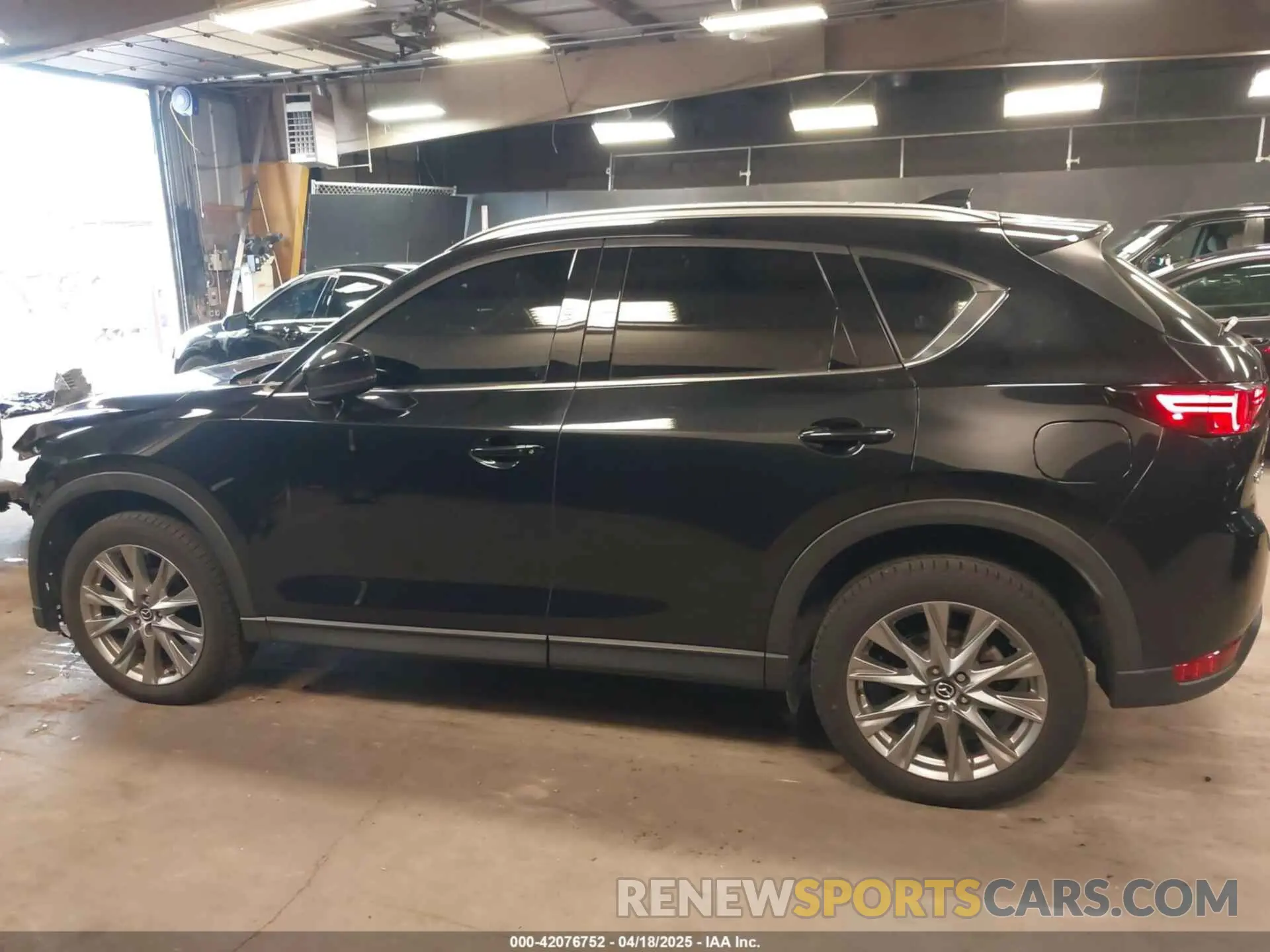15 fotografías del automóvil dañado JM3KFBDM9M1342456 MAZDA CX-5 2021