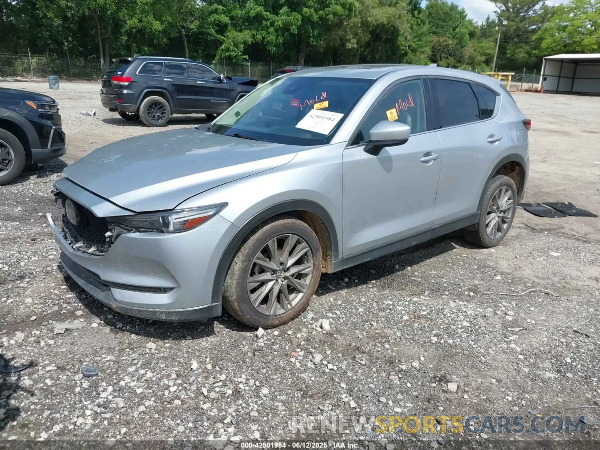 2 fotografías del automóvil dañado JM3KFBDMXM1342451 MAZDA CX-5 2021