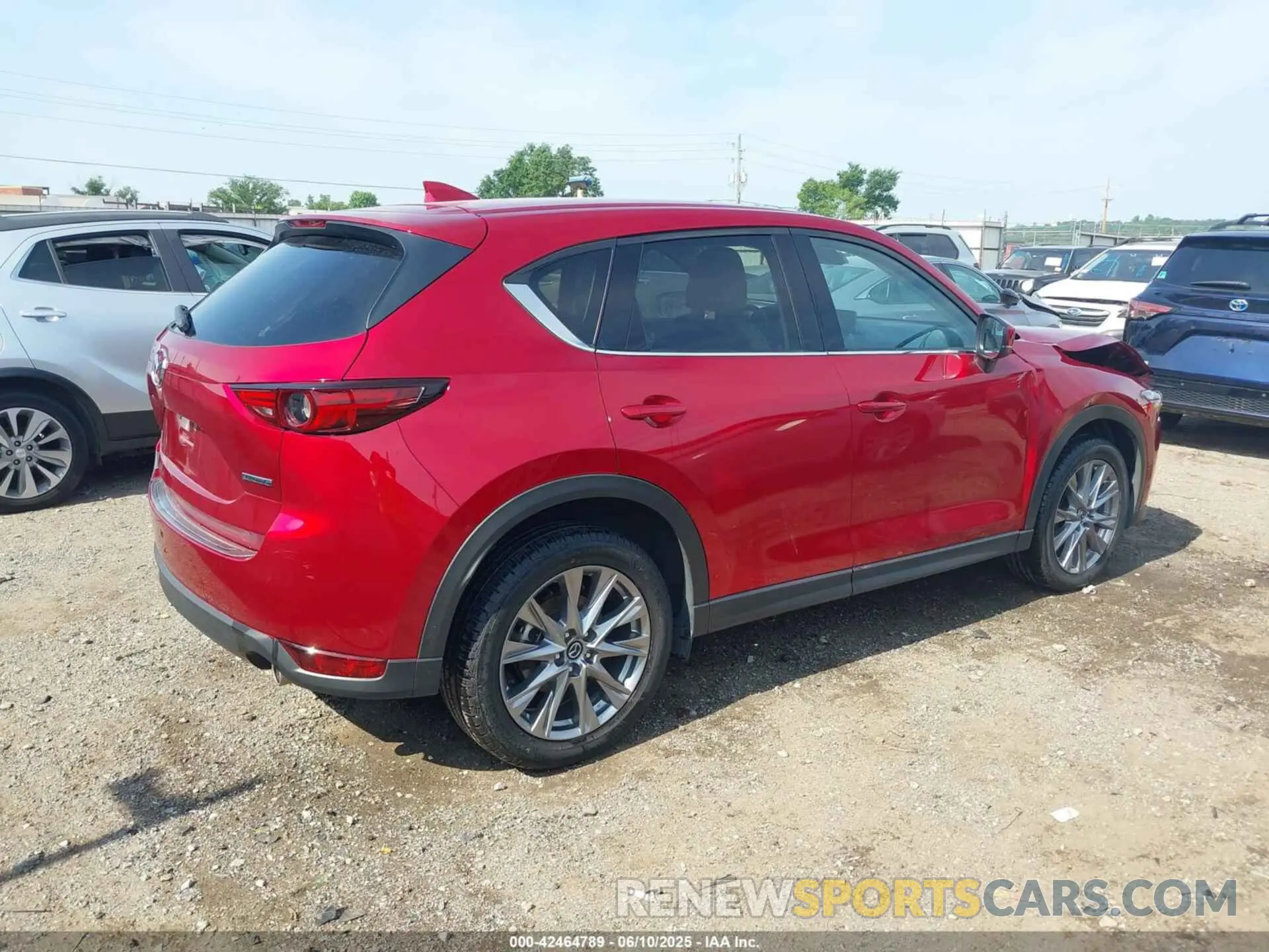 4 fotografías del automóvil dañado JM3KFBDMXM1452223 MAZDA CX-5 2021