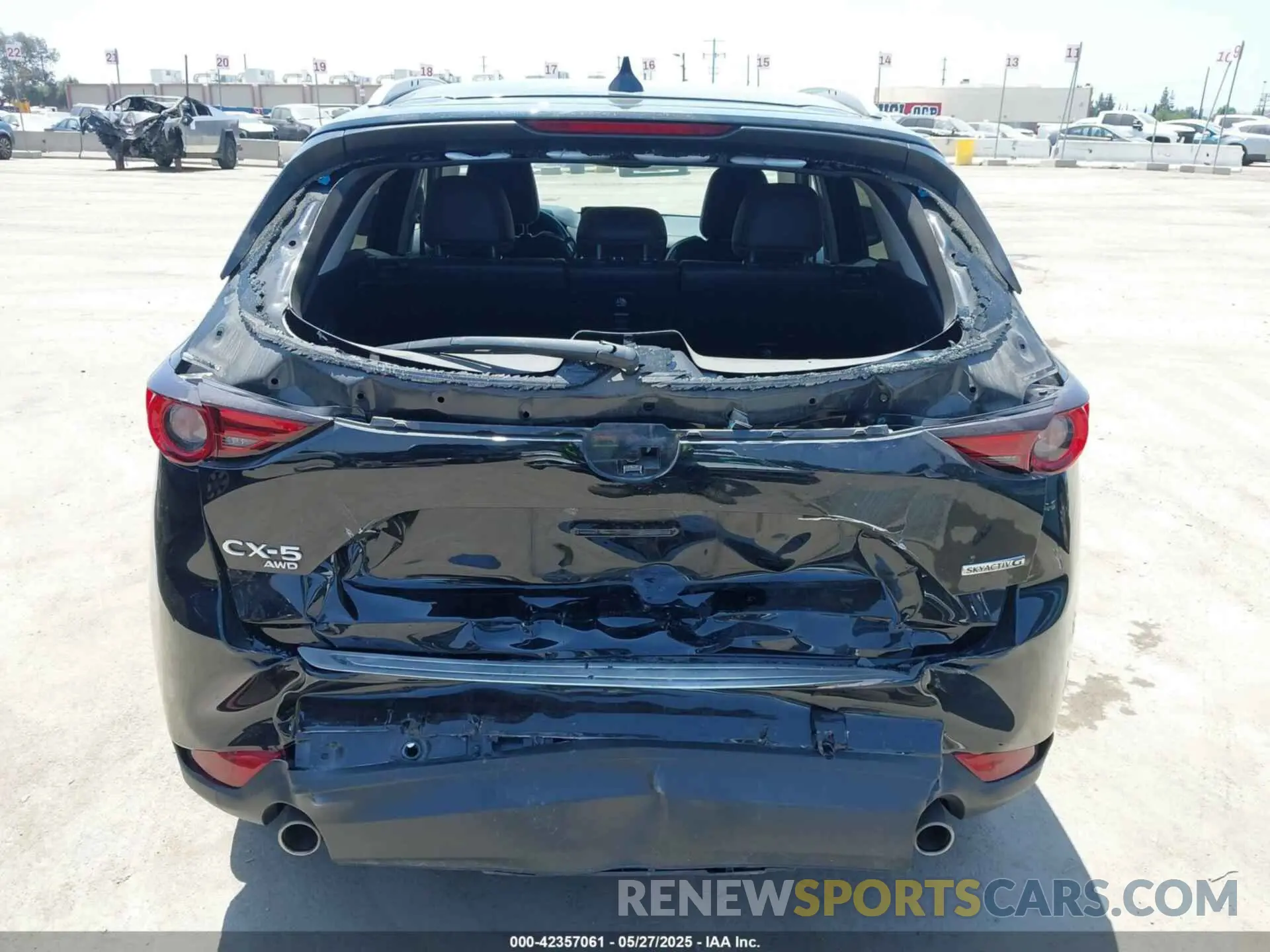 16 fotografías del automóvil dañado JM3KFBDMXM1487182 MAZDA CX-5 2021
