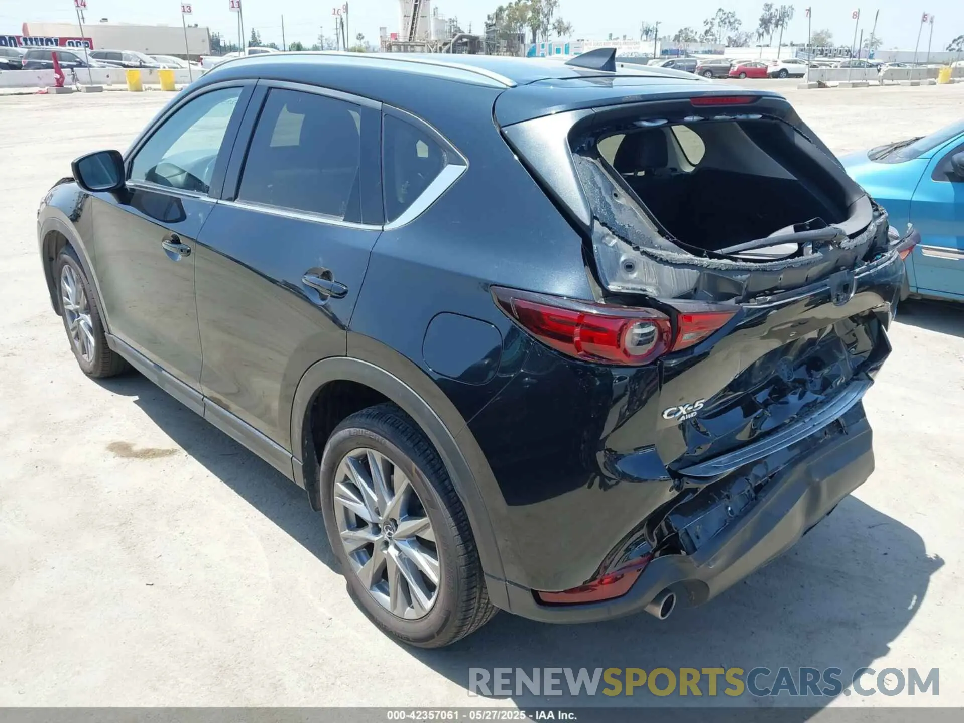 3 fotografías del automóvil dañado JM3KFBDMXM1487182 MAZDA CX-5 2021