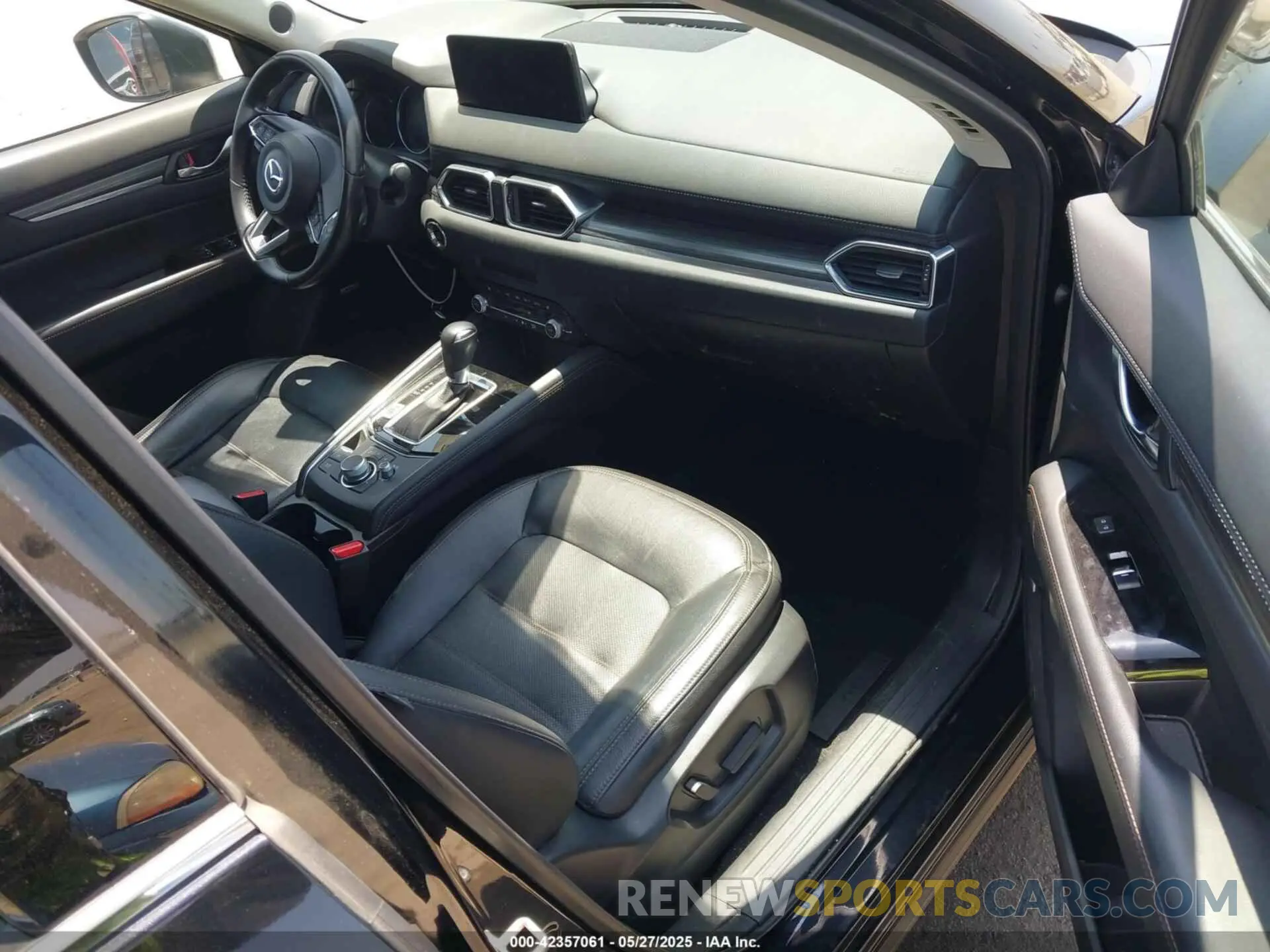 5 fotografías del automóvil dañado JM3KFBDMXM1487182 MAZDA CX-5 2021