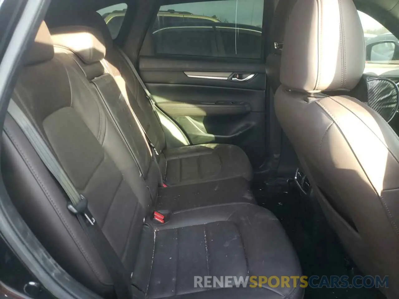 11 fotografías del automóvil dañado JM3KFBEY2M0345187 MAZDA CX-5 2021