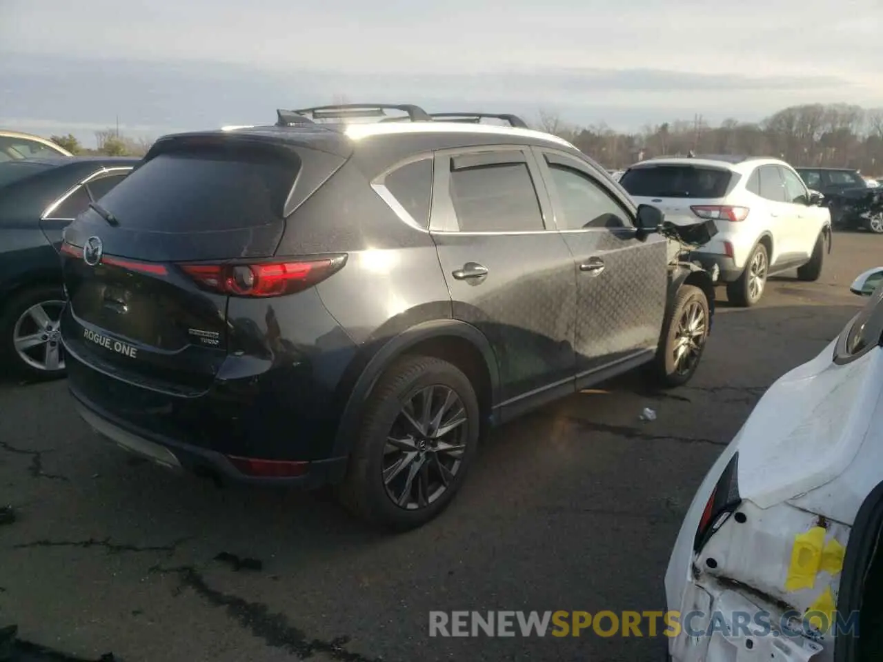 3 fotografías del automóvil dañado JM3KFBEY2M0345187 MAZDA CX-5 2021