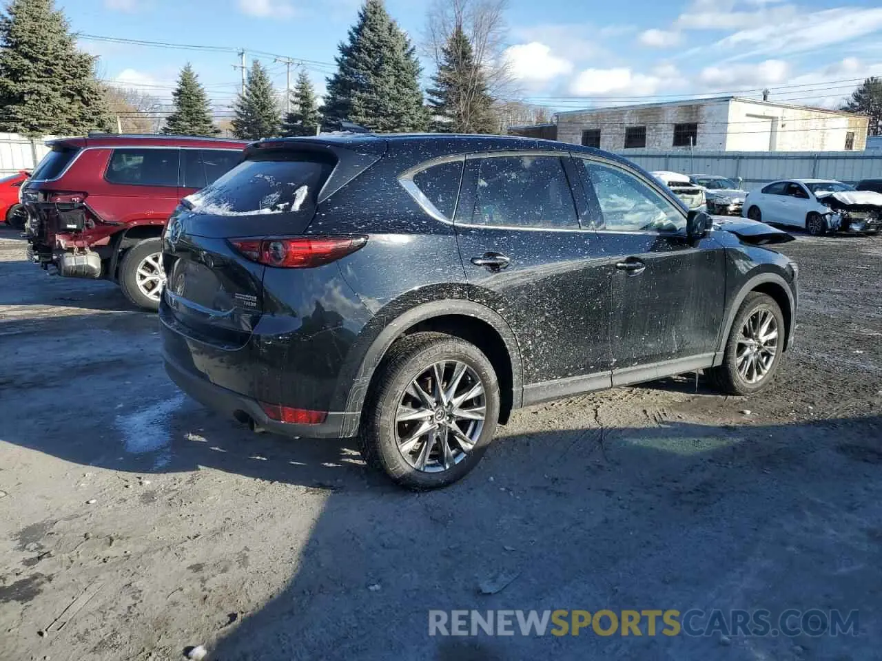 3 fotografías del automóvil dañado JM3KFBEY2M0449131 MAZDA CX-5 2021