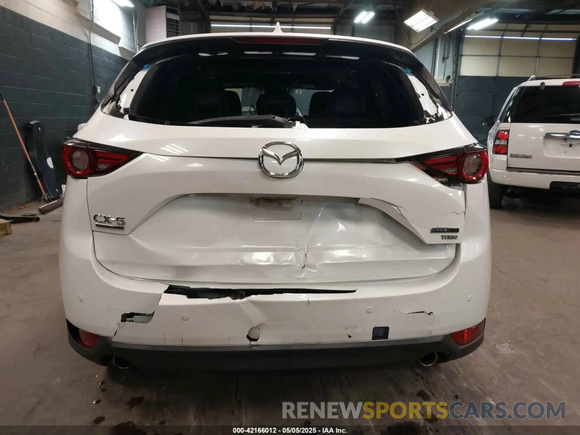 6 fotografías del automóvil dañado JM3KFBEY5M0319425 MAZDA CX-5 2021