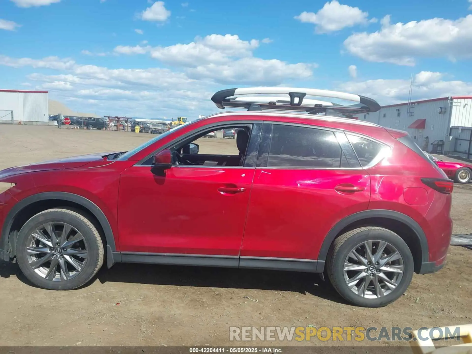 15 fotografías del automóvil dañado JM3KFBEY5M0442075 MAZDA CX-5 2021