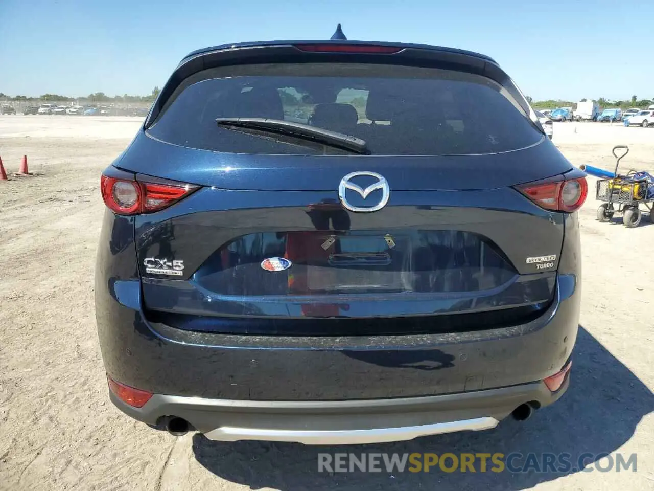 6 fotografías del automóvil dañado JM3KFBEYXM0453766 MAZDA CX-5 2021