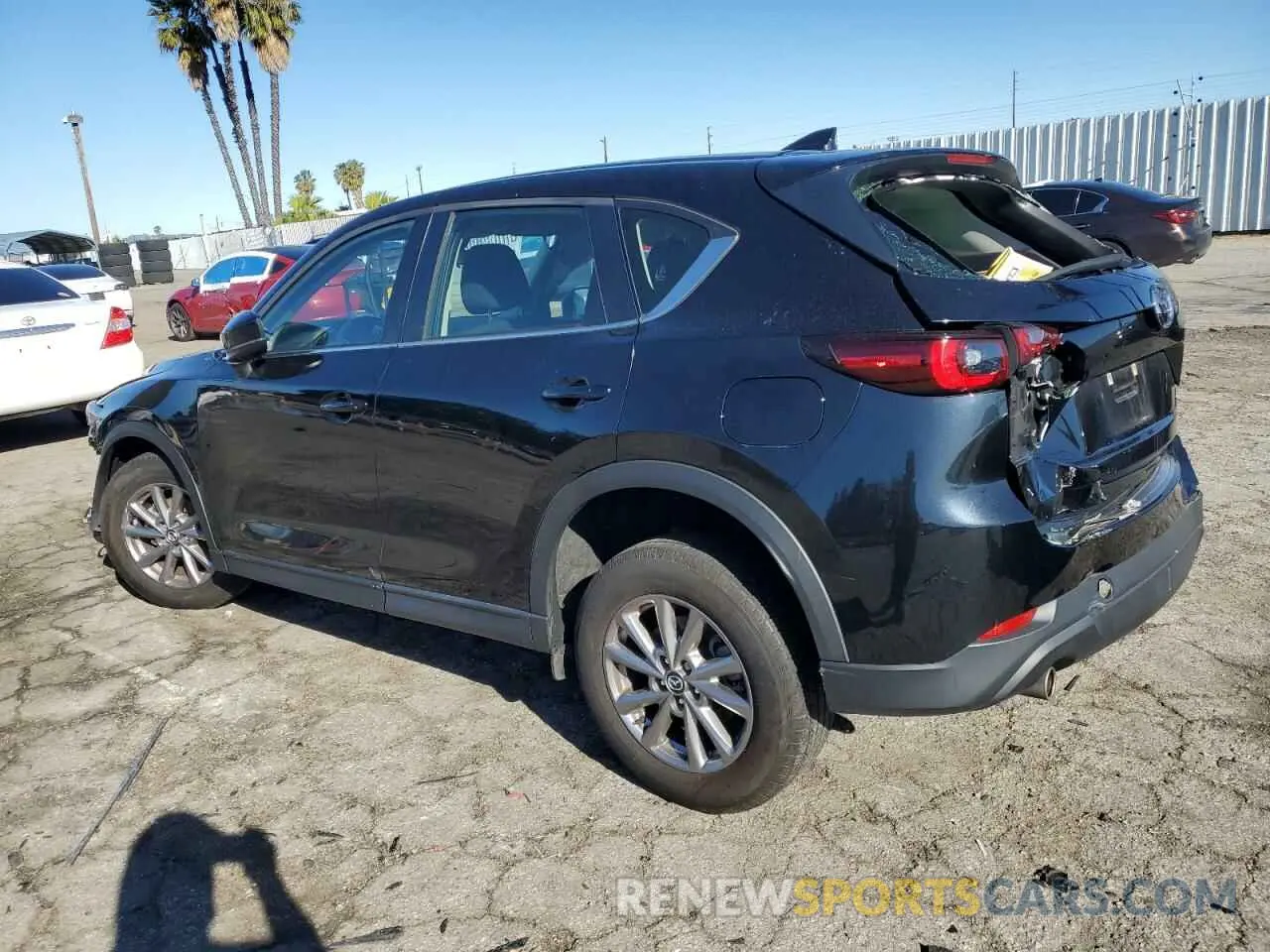 2 fotografías del automóvil dañado JM3KFBAM3N0540798 MAZDA CX-5 2022