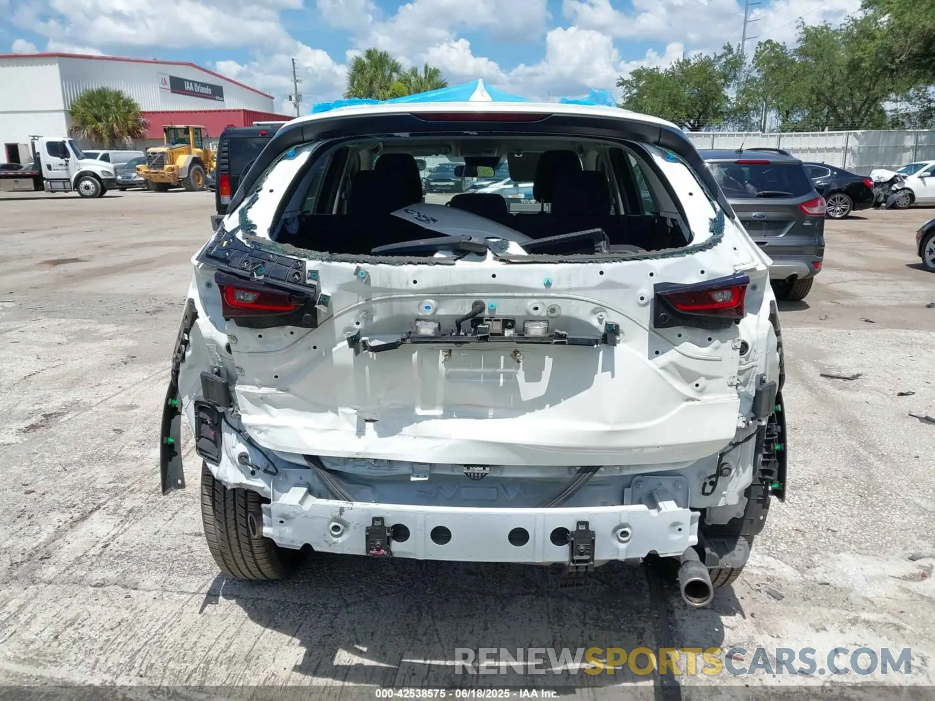 16 fotografías del automóvil dañado JM3KFBAM8N0564711 MAZDA CX-5 2022
