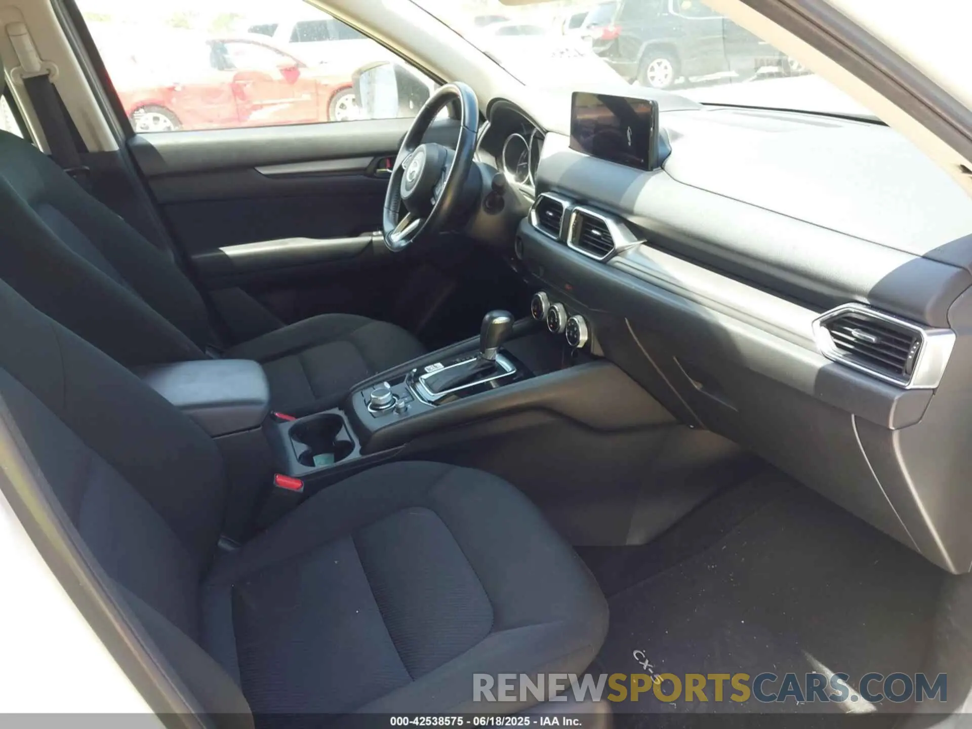 5 fotografías del automóvil dañado JM3KFBAM8N0564711 MAZDA CX-5 2022