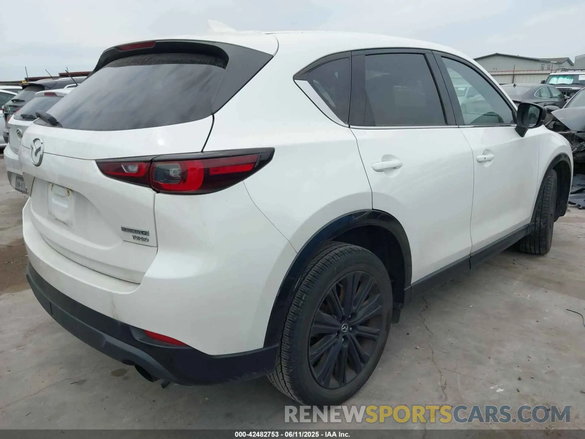 4 fotografías del automóvil dañado JM3KFBAY2N0586920 MAZDA CX-5 2022