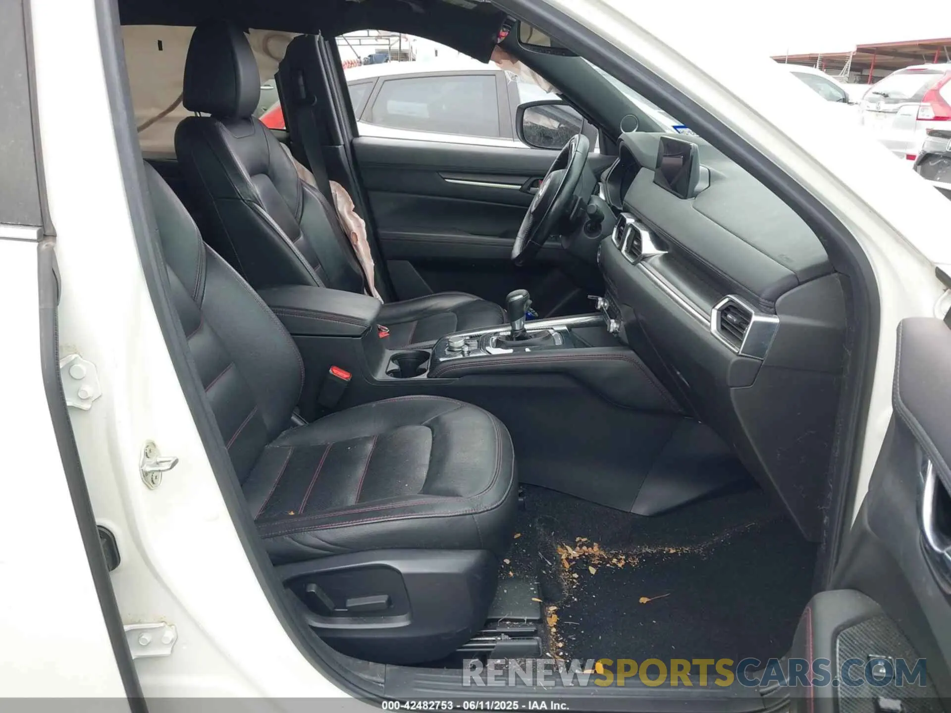 5 fotografías del automóvil dañado JM3KFBAY2N0586920 MAZDA CX-5 2022