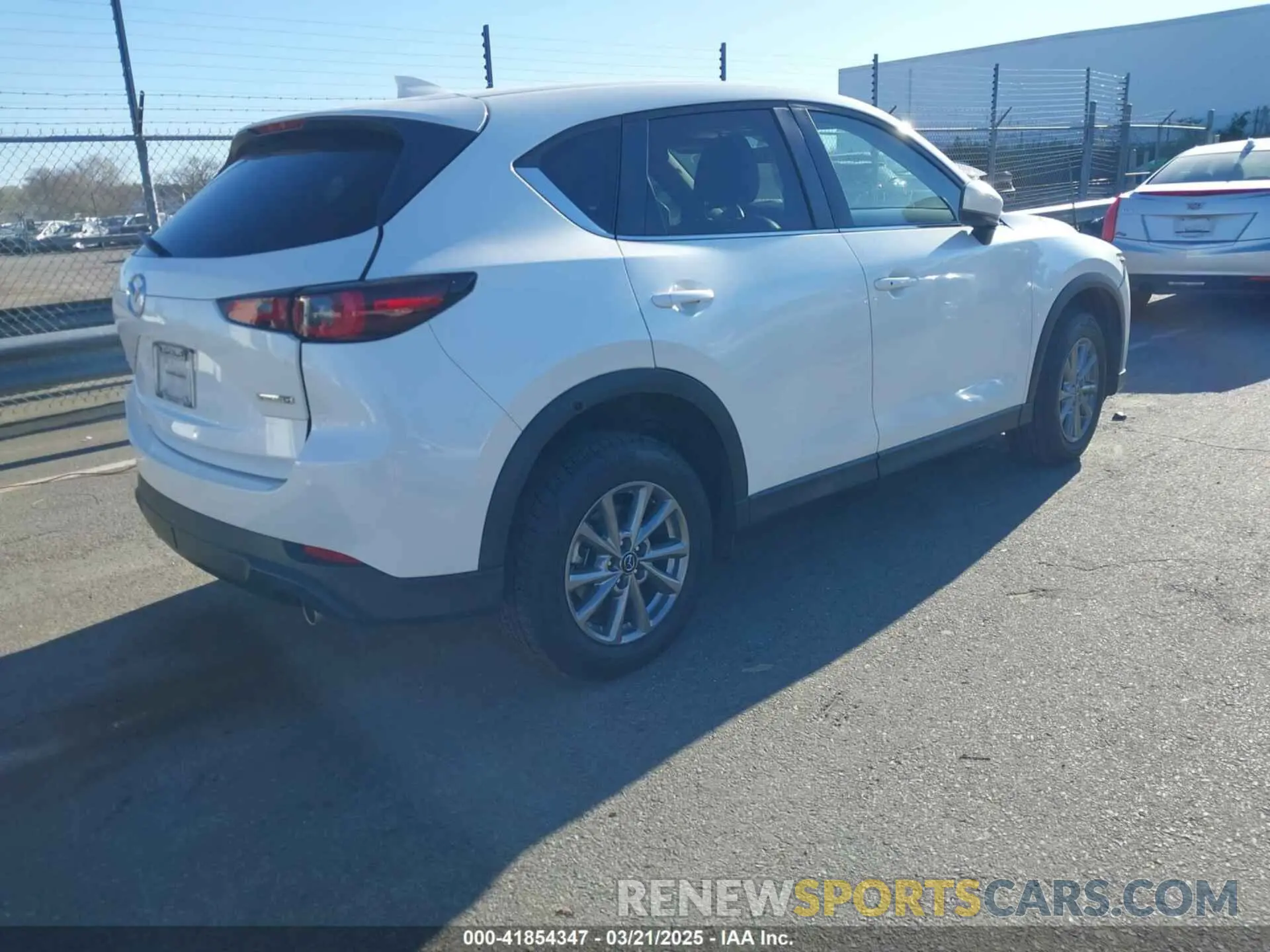 4 fotografías del automóvil dañado JM3KFBBM2N0558725 MAZDA CX-5 2022