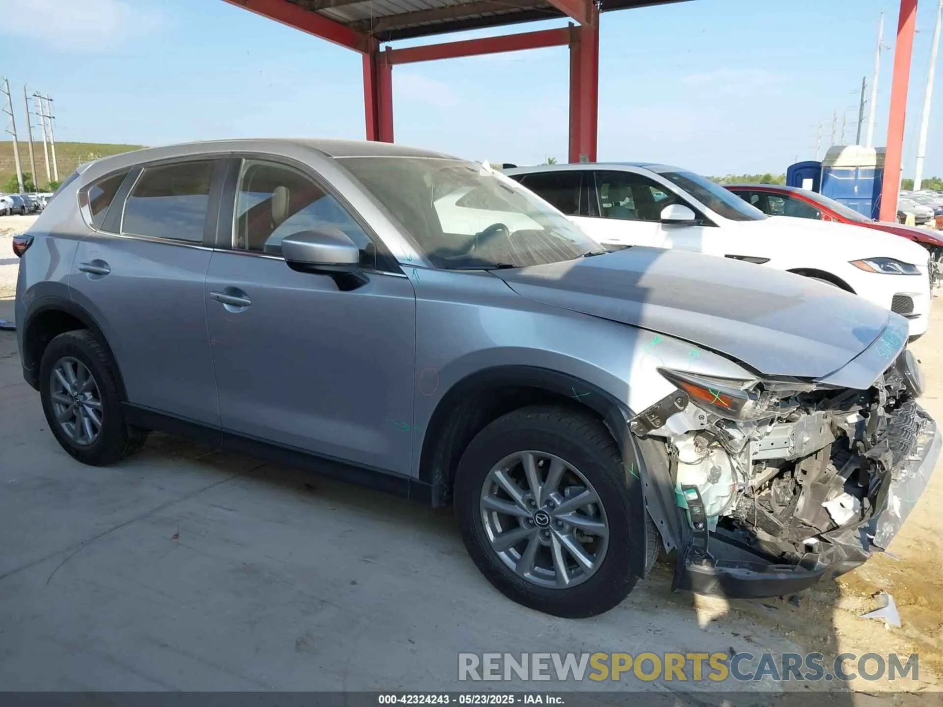 14 fotografías del automóvil dañado JM3KFBBM2N0598920 MAZDA CX-5 2022