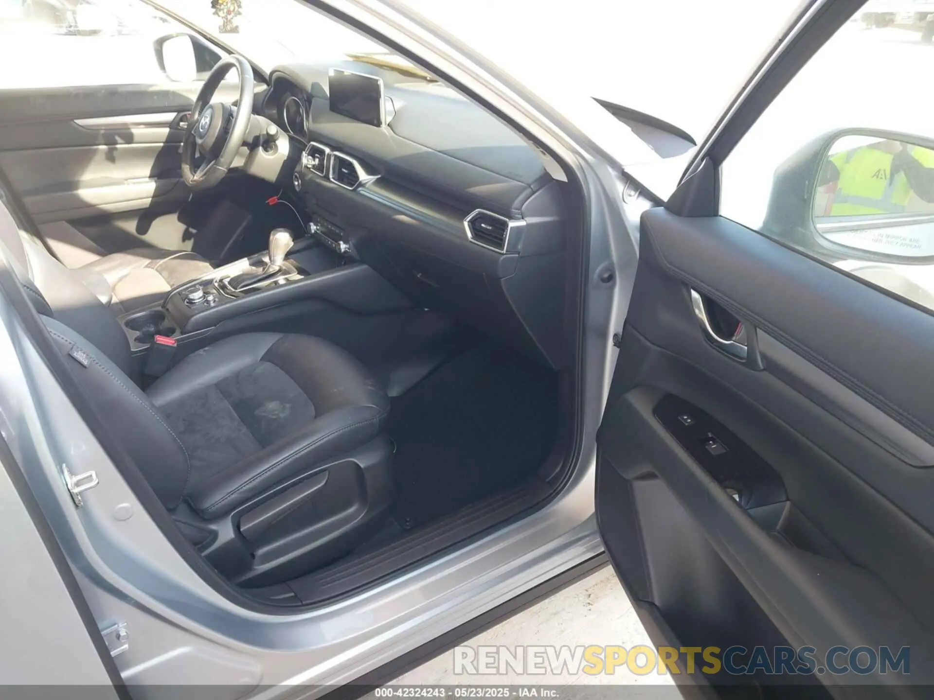 5 fotografías del automóvil dañado JM3KFBBM2N0598920 MAZDA CX-5 2022