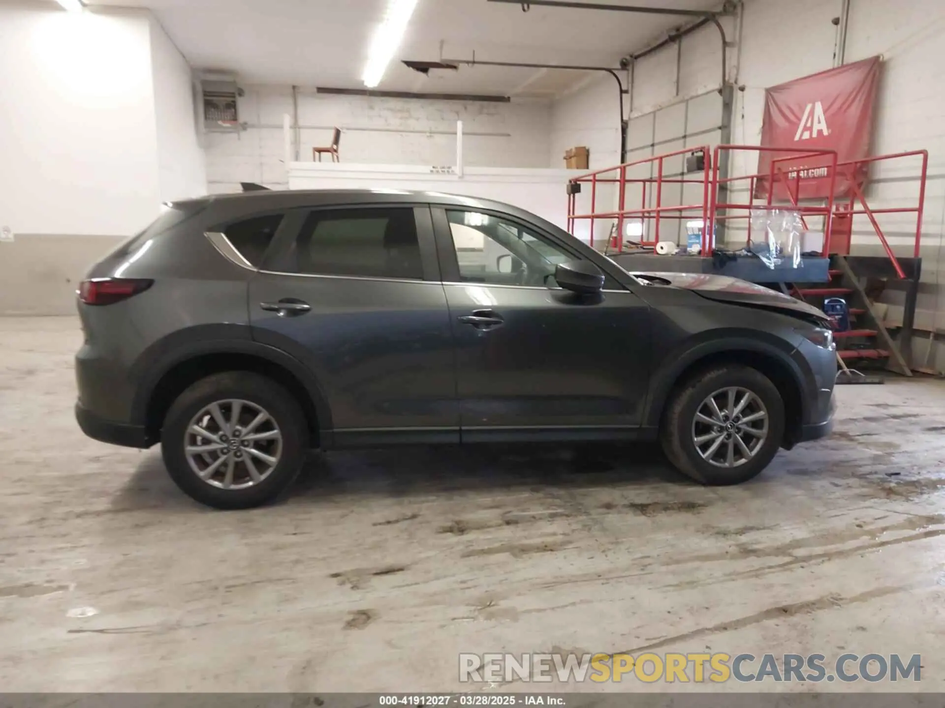 13 fotografías del automóvil dañado JM3KFBBM3N0530416 MAZDA CX-5 2022