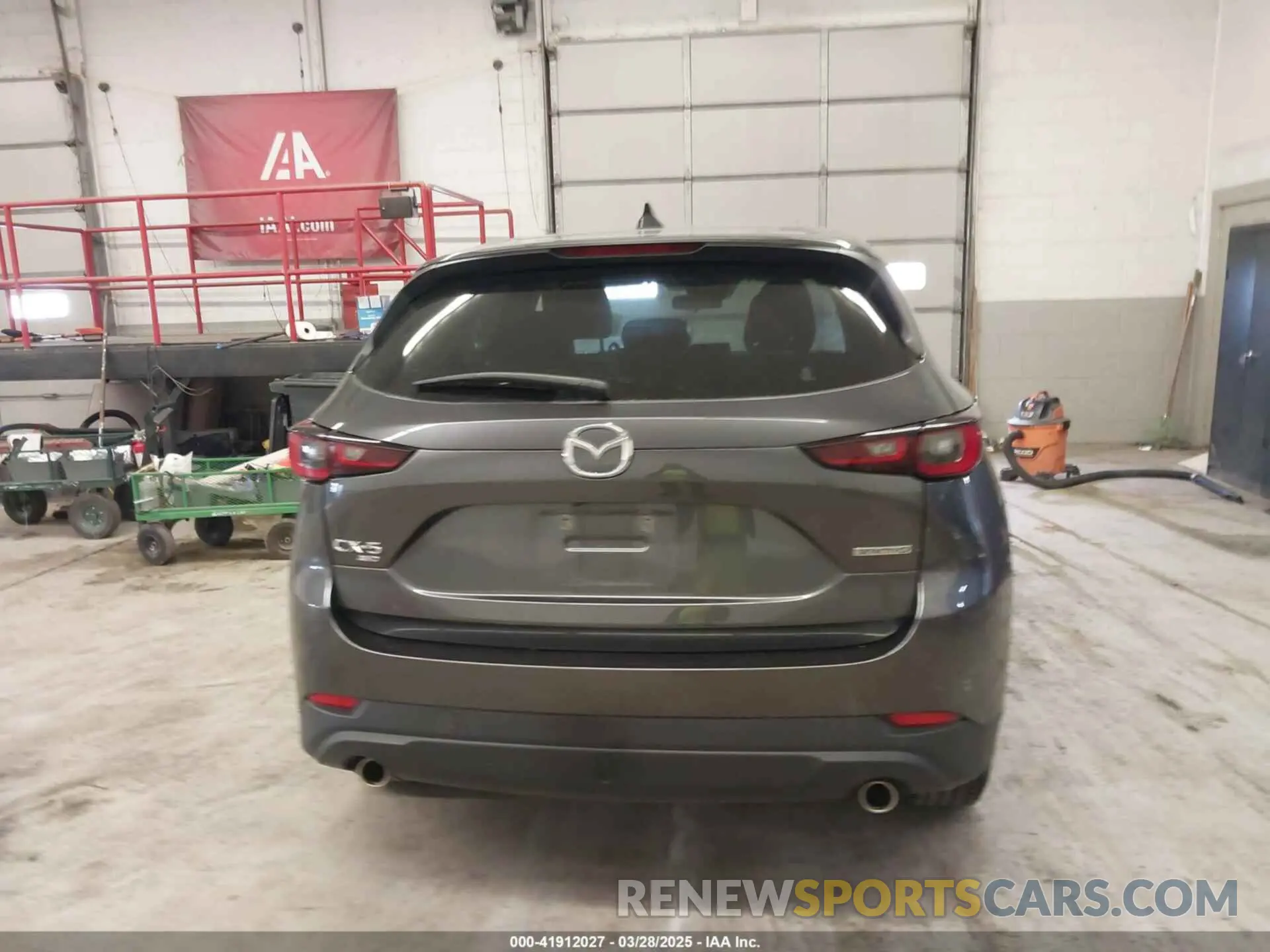 16 fotografías del automóvil dañado JM3KFBBM3N0530416 MAZDA CX-5 2022