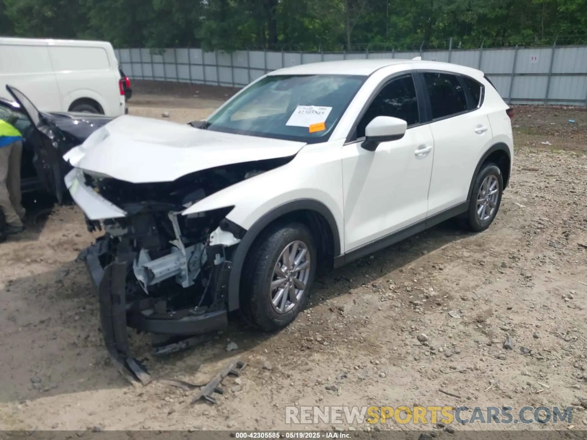 2 fotografías del automóvil dañado JM3KFBBM6N0528319 MAZDA CX-5 2022