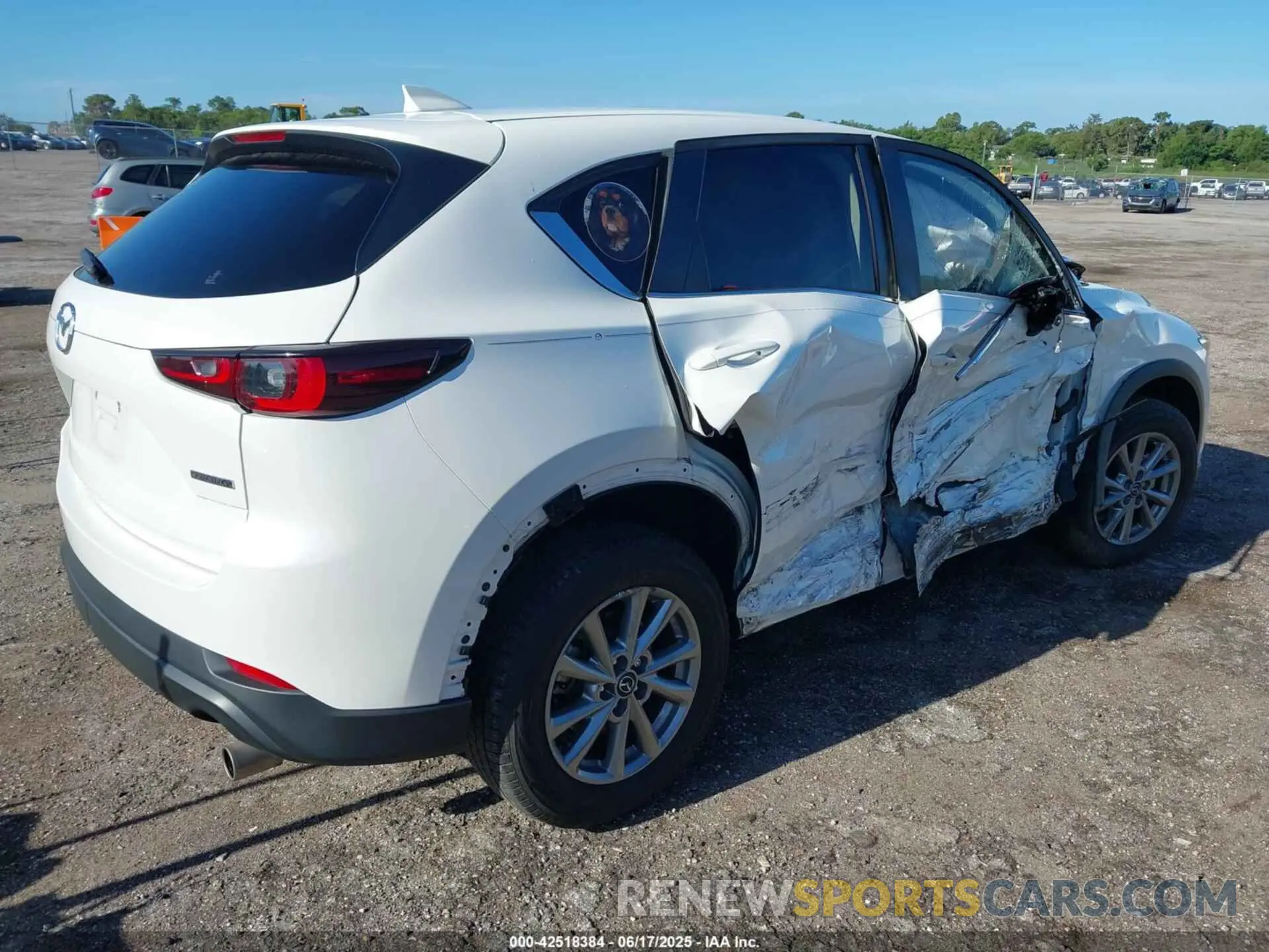 4 fotografías del automóvil dañado JM3KFBBM6N0554189 MAZDA CX-5 2022