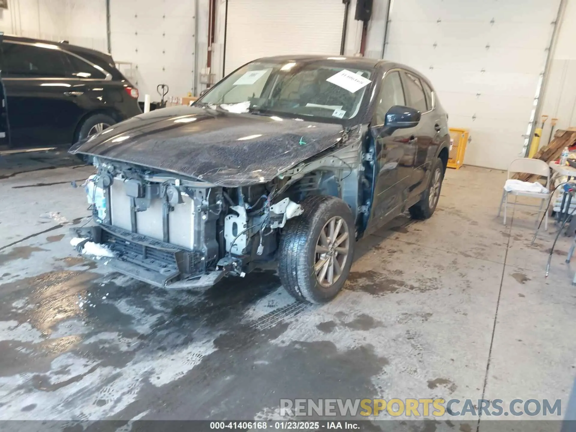 2 fotografías del automóvil dañado JM3KFBBM6N0633717 MAZDA CX-5 2022