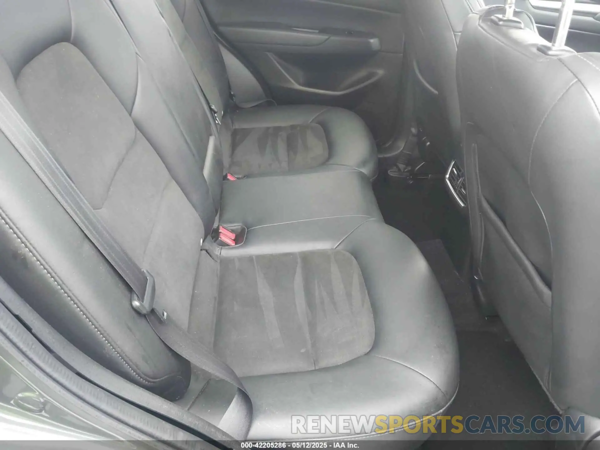 8 fotografías del automóvil dañado JM3KFBBM7N0533674 MAZDA CX-5 2022