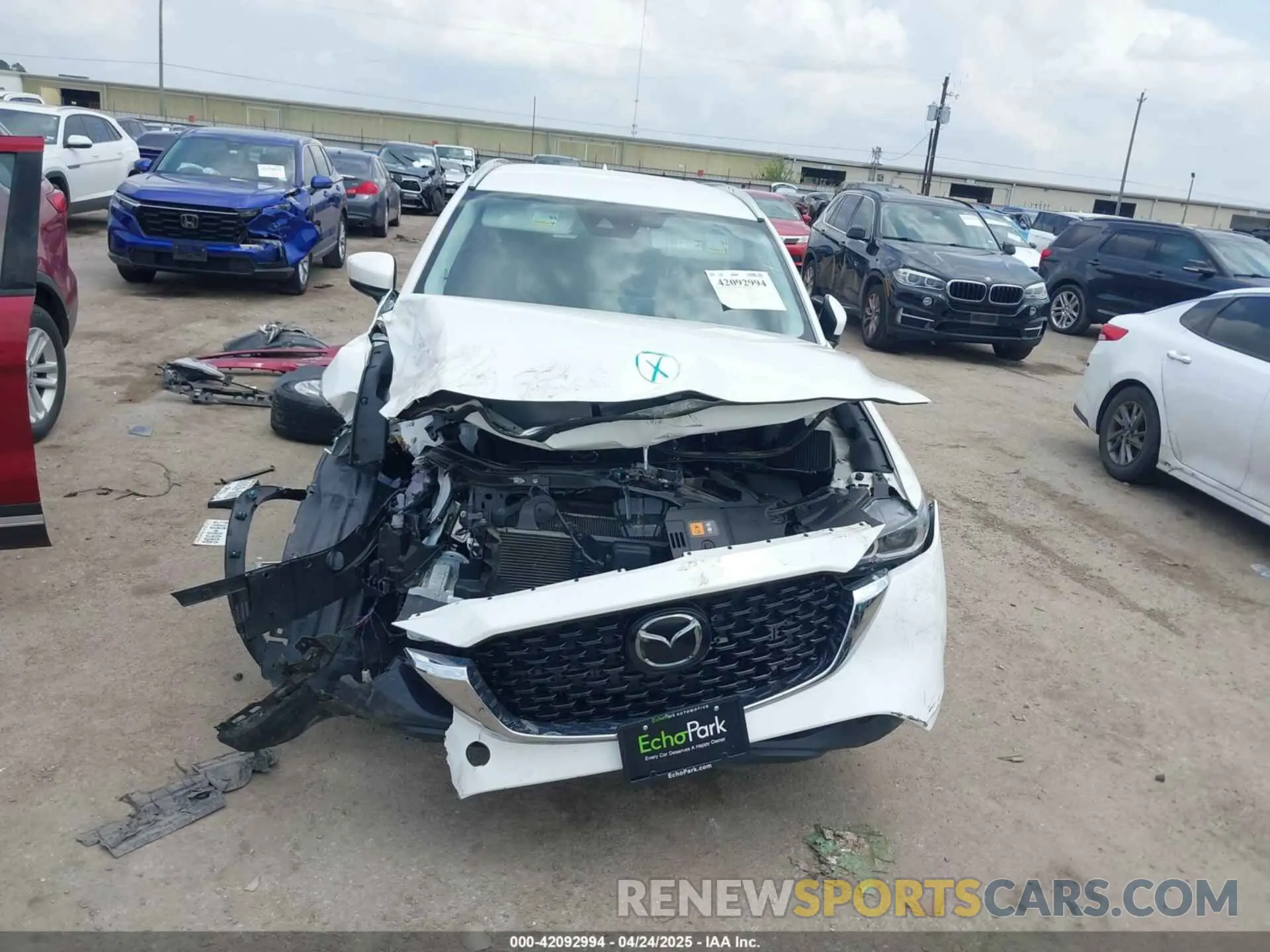 11 fotografías del automóvil dañado JM3KFBBM7N0533805 MAZDA CX-5 2022