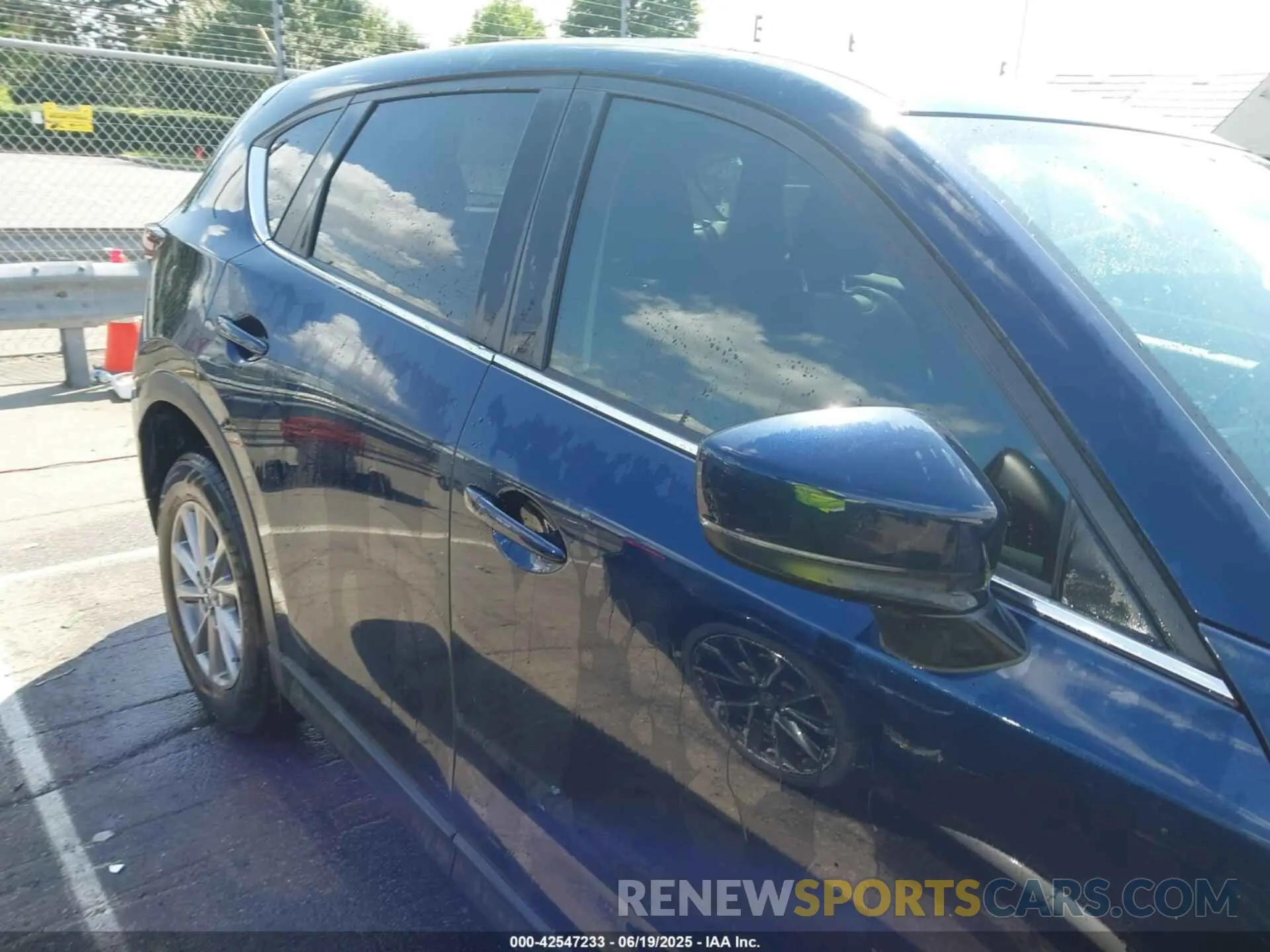13 fotografías del automóvil dañado JM3KFBBM8N0625778 MAZDA CX-5 2022