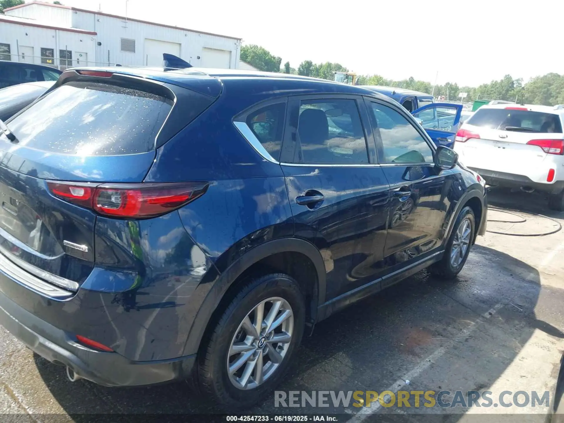 4 fotografías del automóvil dañado JM3KFBBM8N0625778 MAZDA CX-5 2022