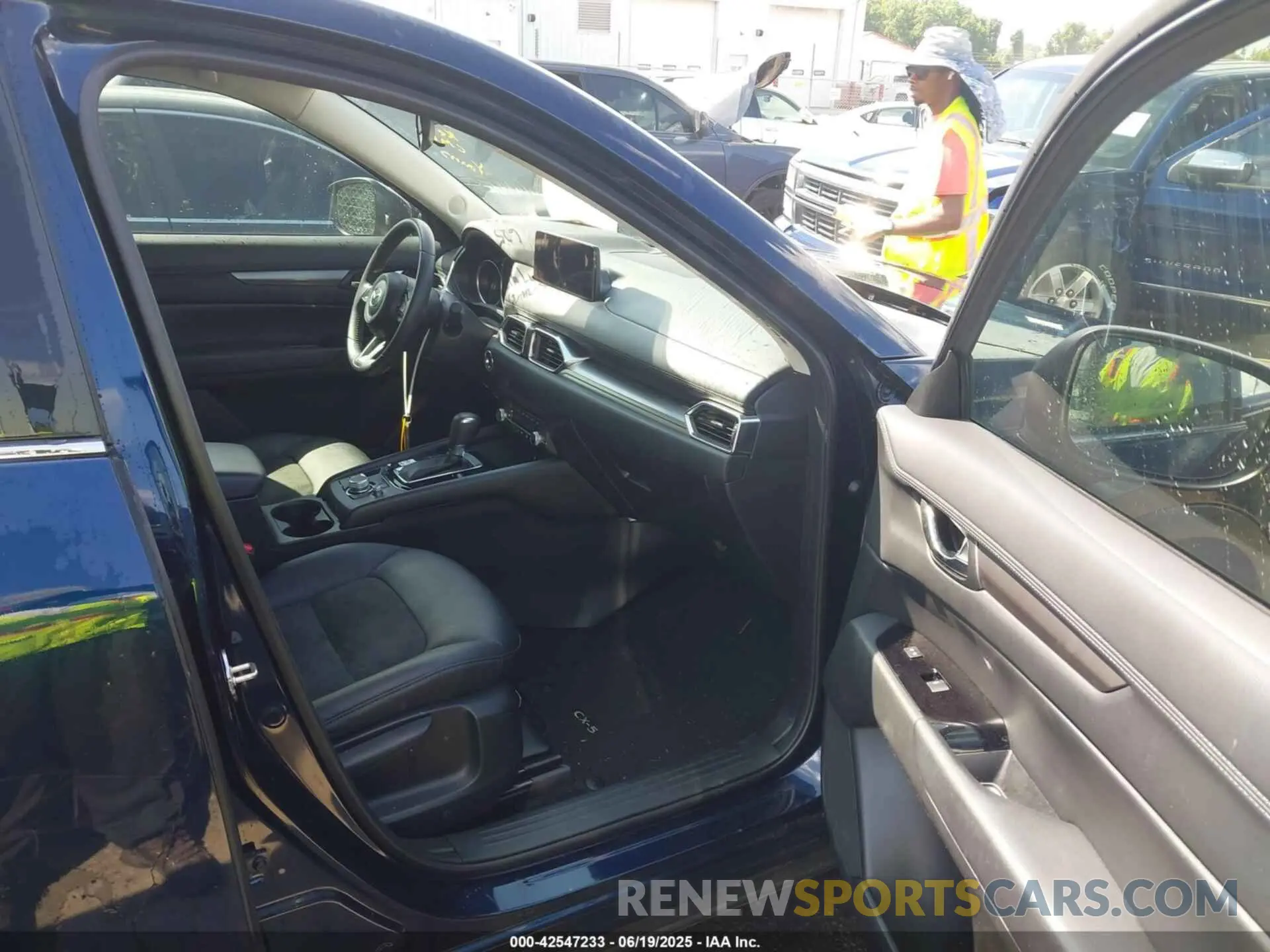 5 fotografías del automóvil dañado JM3KFBBM8N0625778 MAZDA CX-5 2022