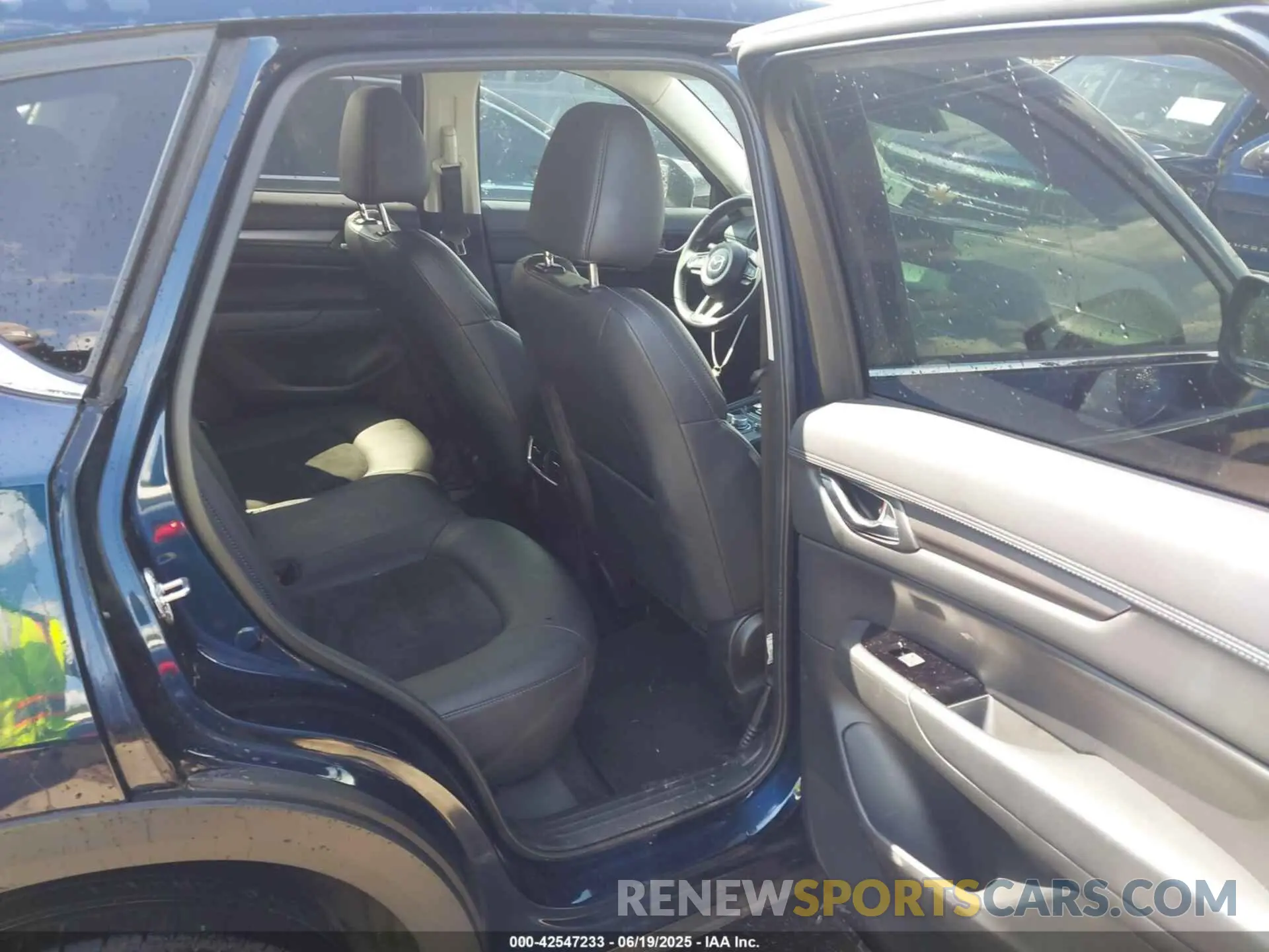8 fotografías del automóvil dañado JM3KFBBM8N0625778 MAZDA CX-5 2022