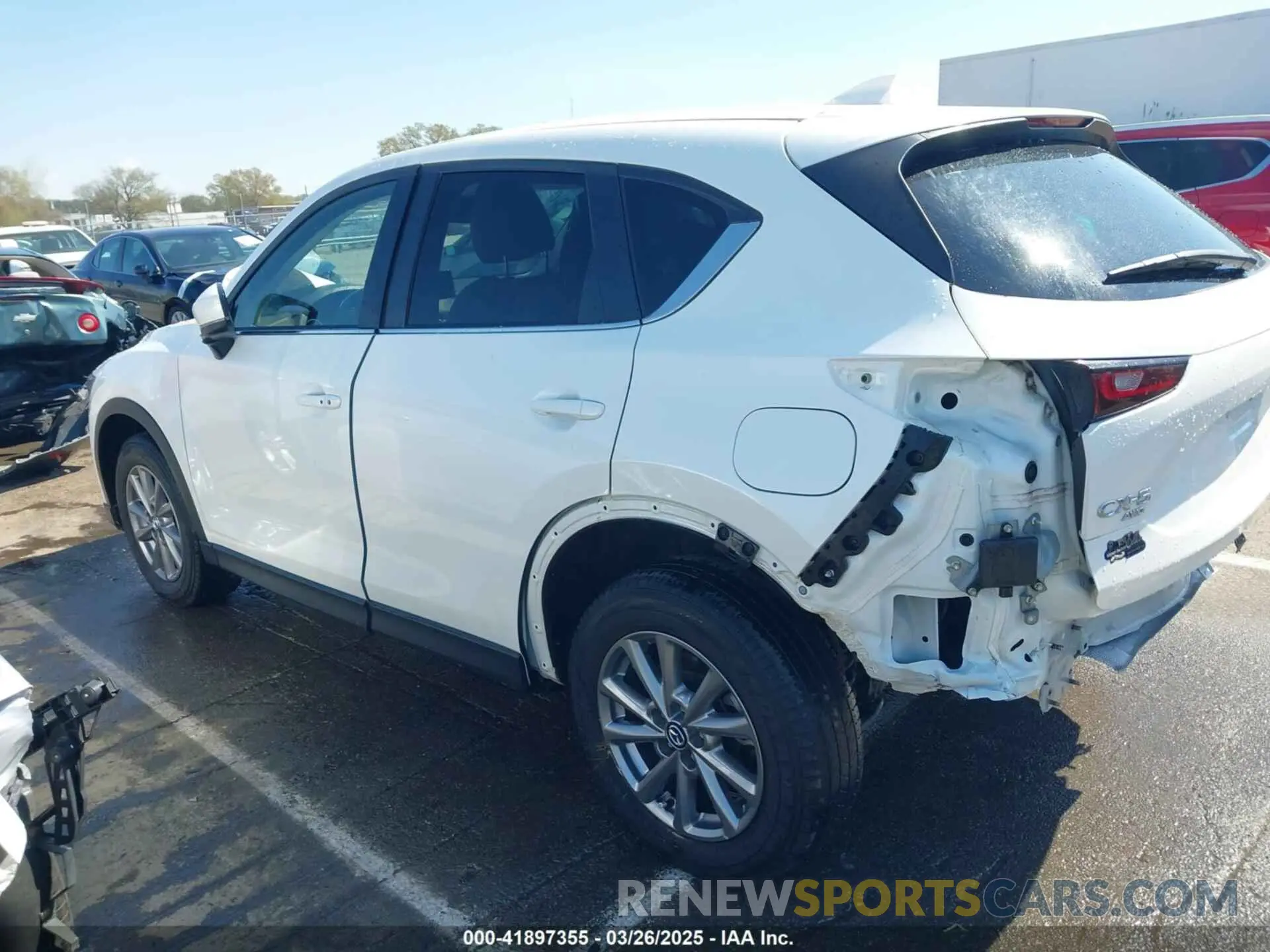 15 fotografías del automóvil dañado JM3KFBBMXN0533183 MAZDA CX-5 2022