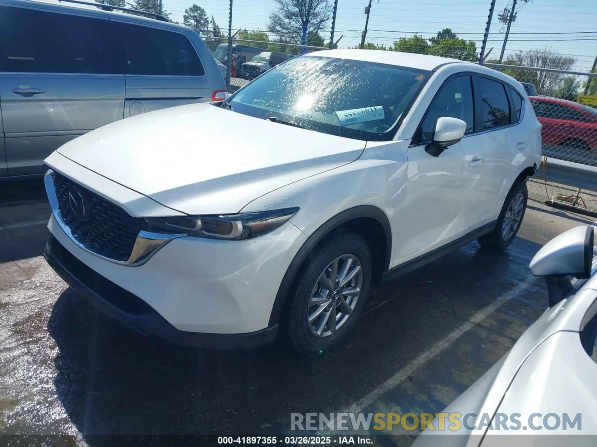 2 fotografías del automóvil dañado JM3KFBBMXN0533183 MAZDA CX-5 2022