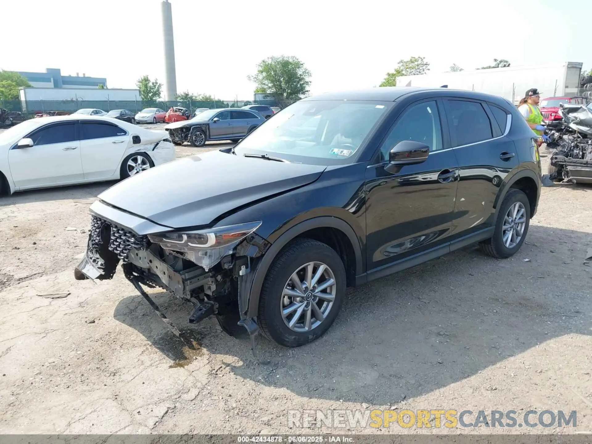 2 fotografías del automóvil dañado JM3KFBCM0N0623991 MAZDA CX-5 2022