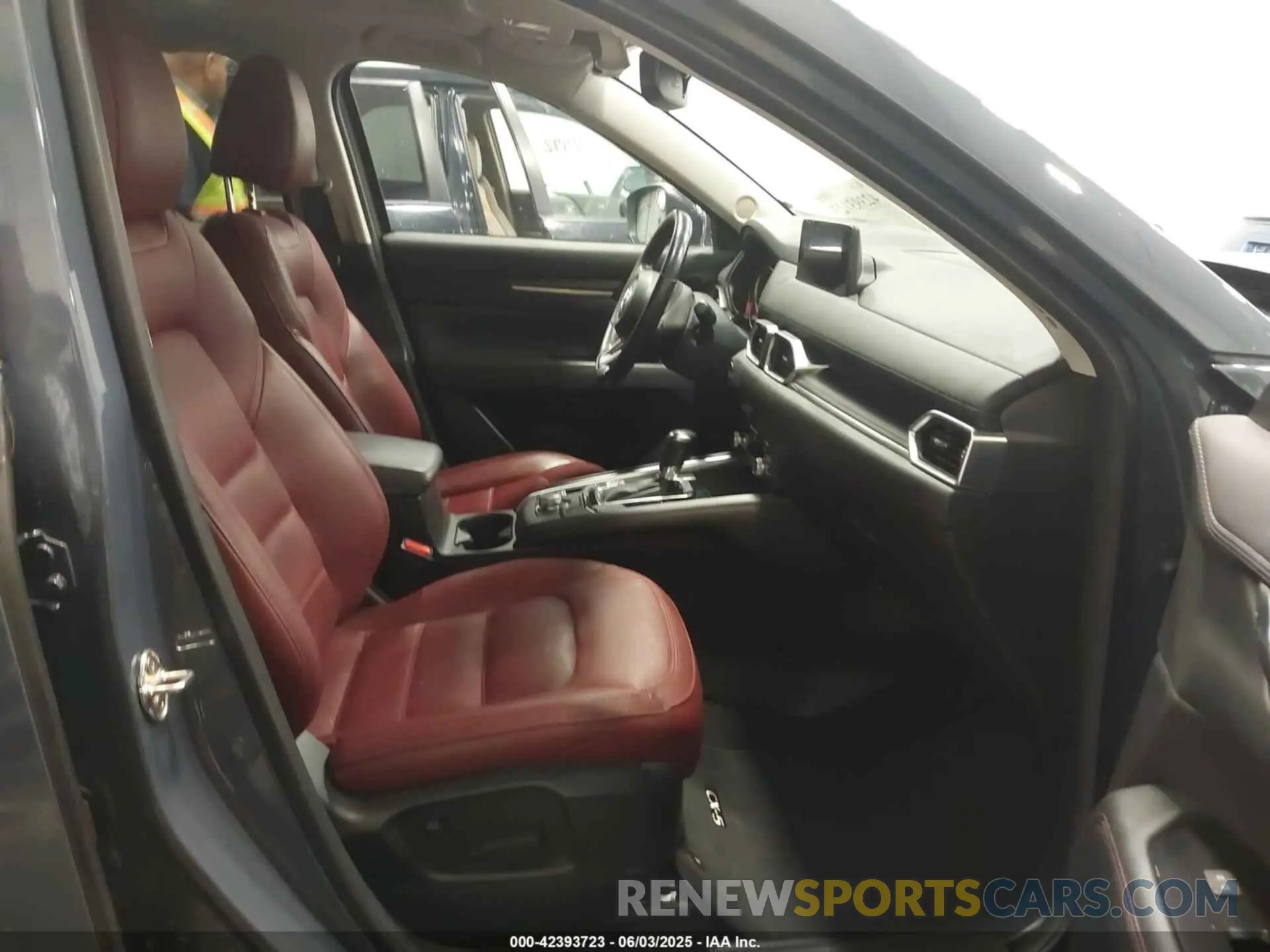 5 fotografías del automóvil dañado JM3KFBCM0N1585446 MAZDA CX-5 2022