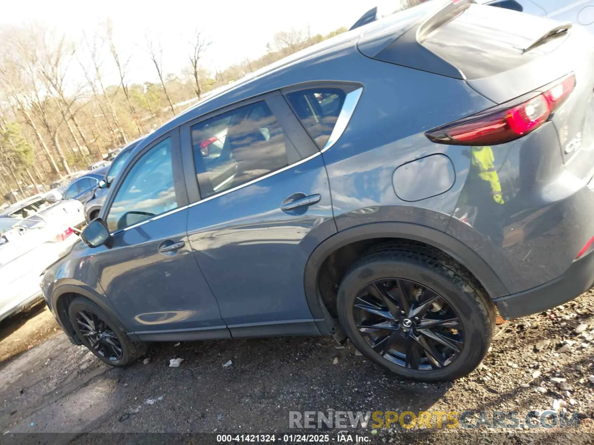 14 fotografías del automóvil dañado JM3KFBCM1N0562277 MAZDA CX-5 2022